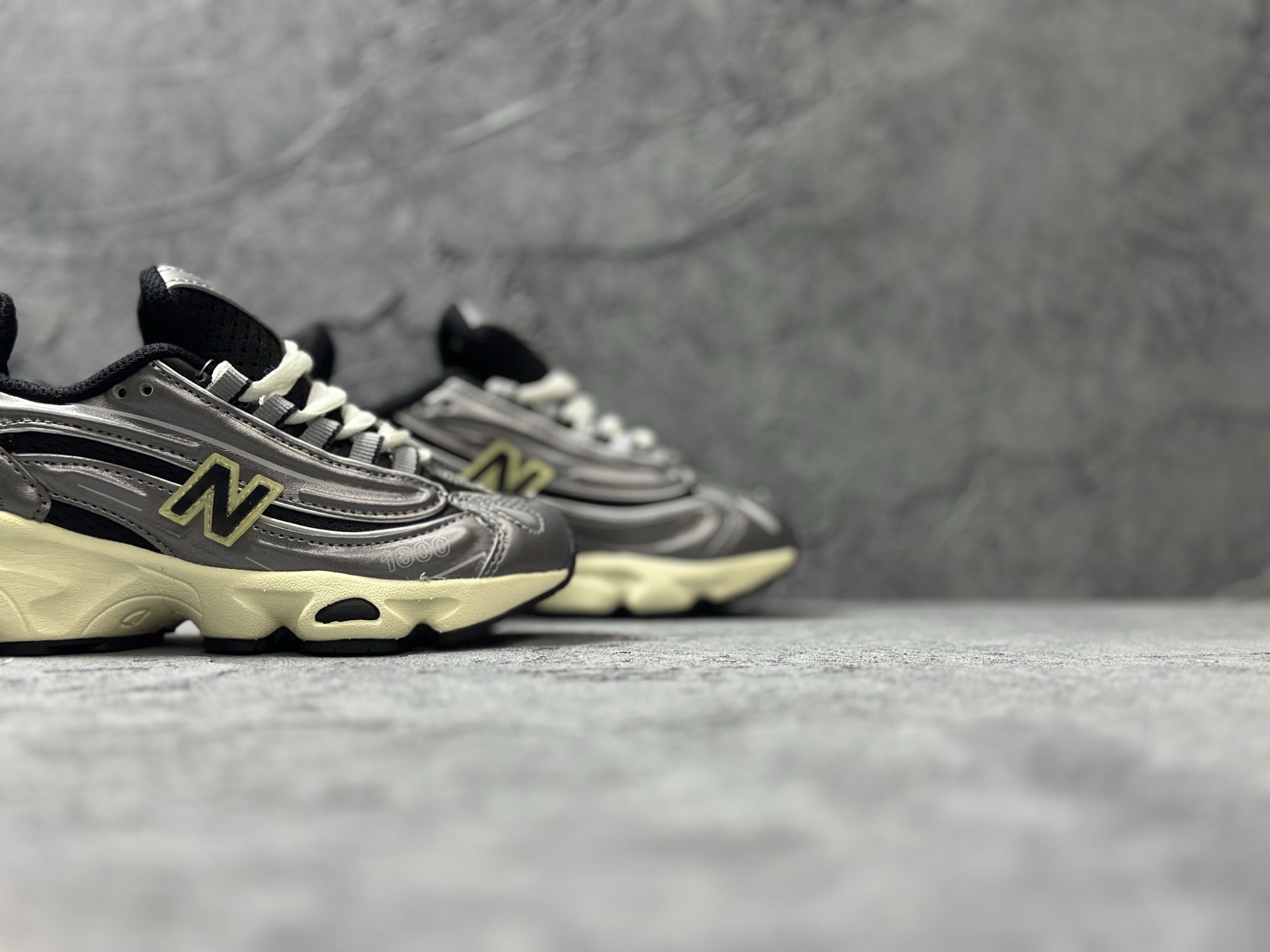 New Balance Basic Shoes L