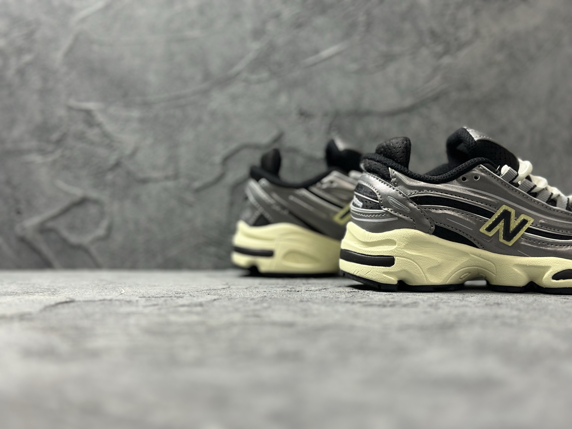 New Balance Basic Shoes L