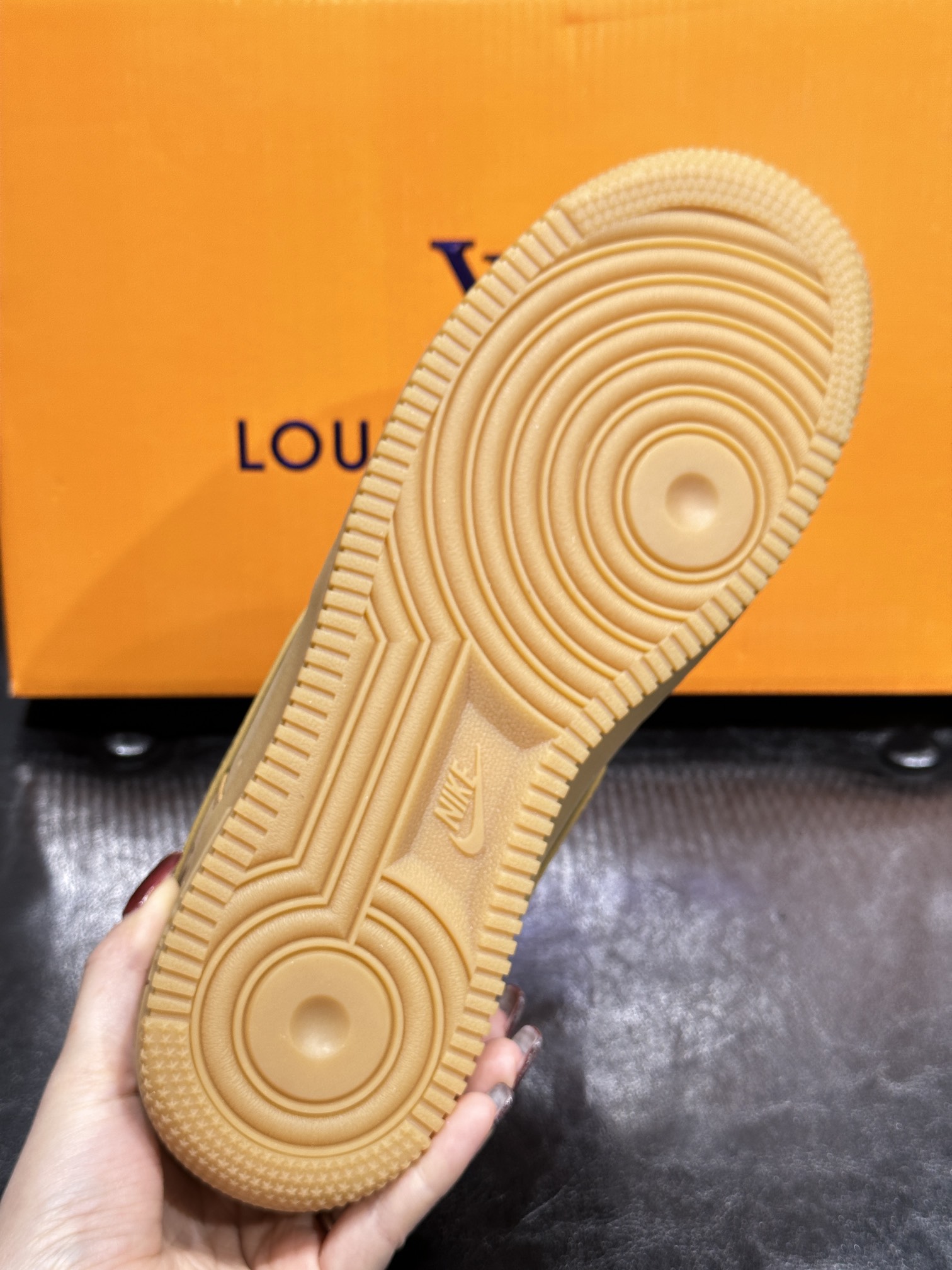 Nike Sneakers L