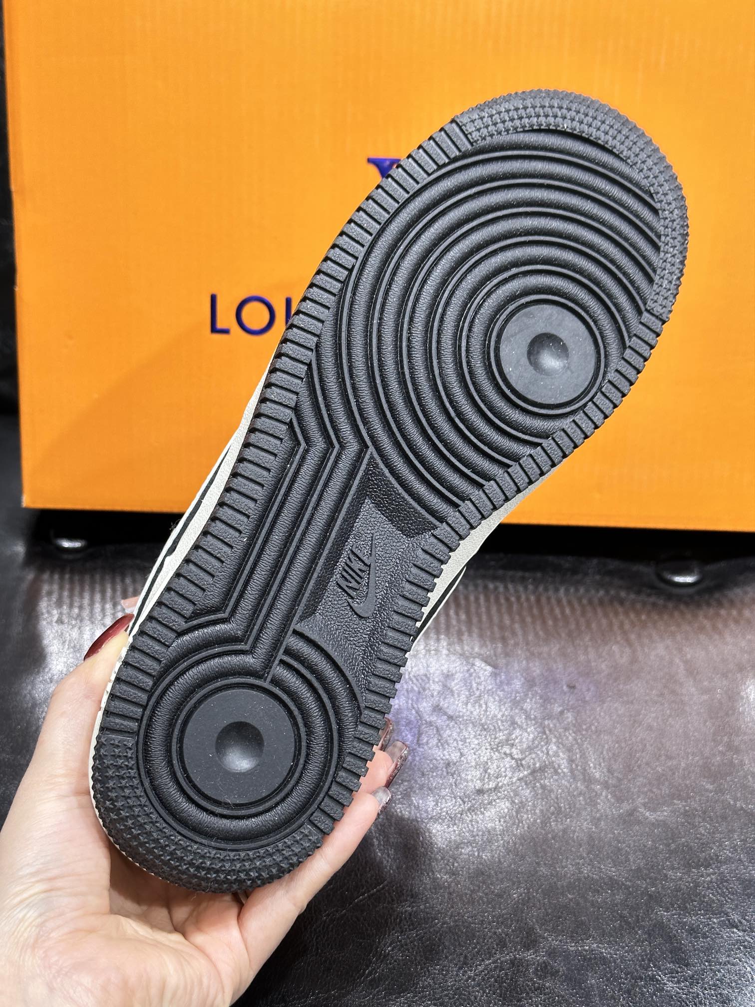 Nike Sneakers L