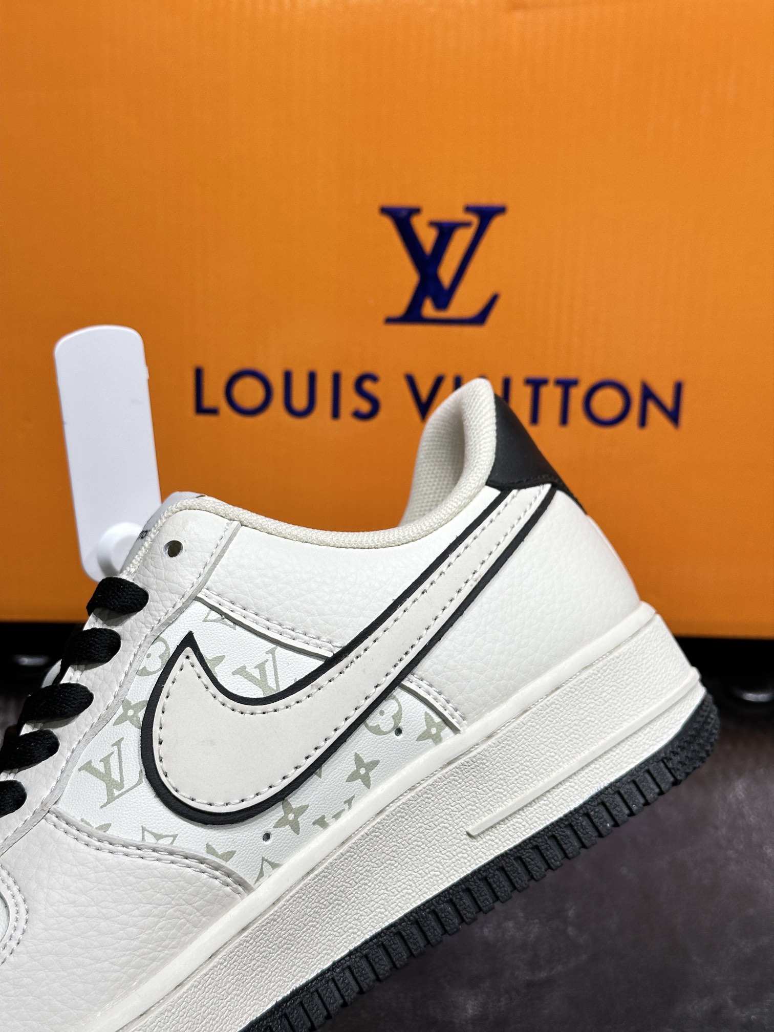 Nike Sneakers L