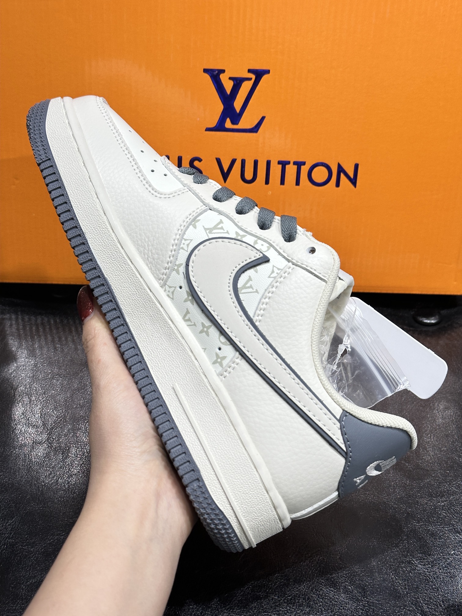 Nike Sneakers L