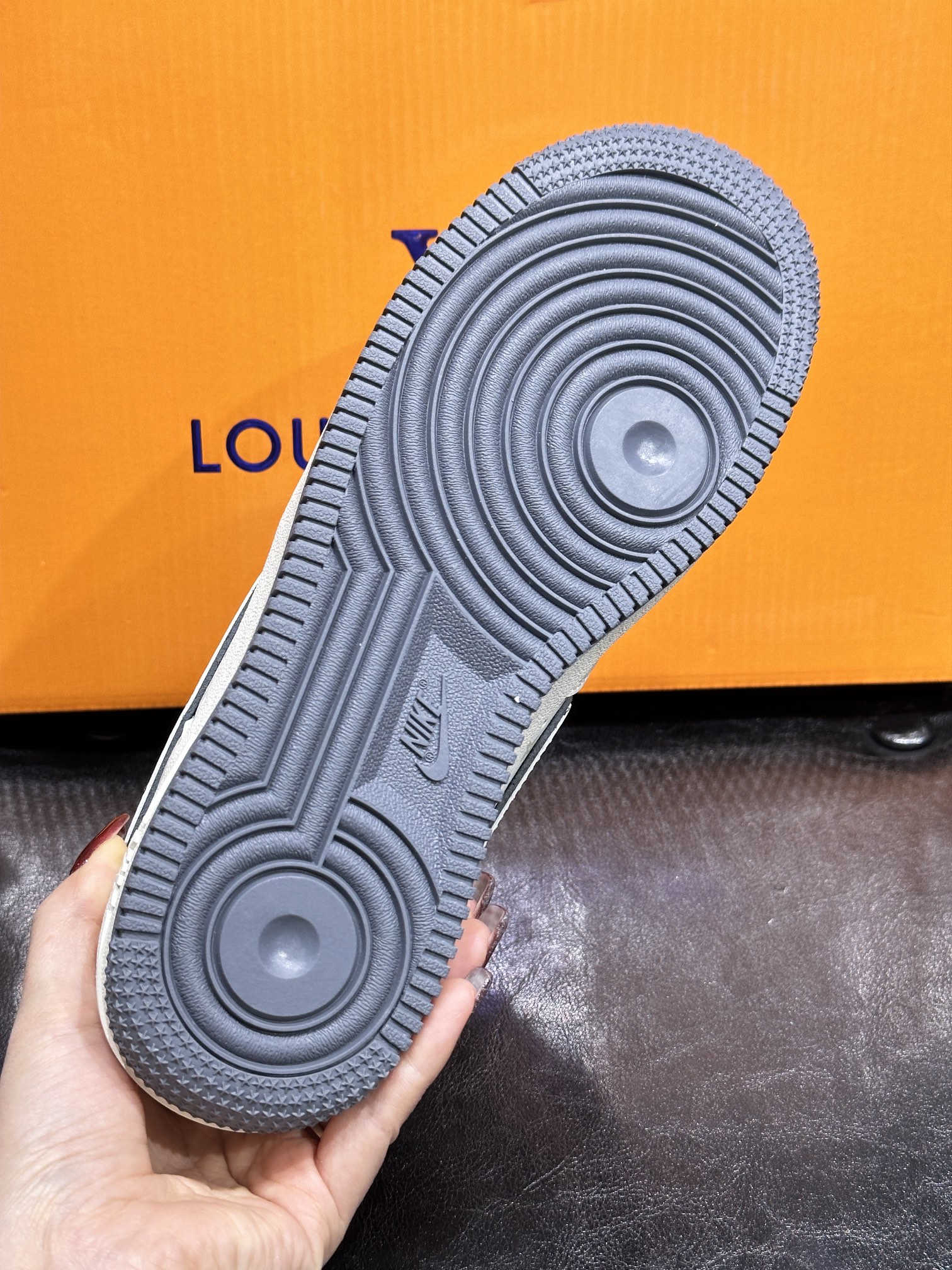 Nike Sneakers L