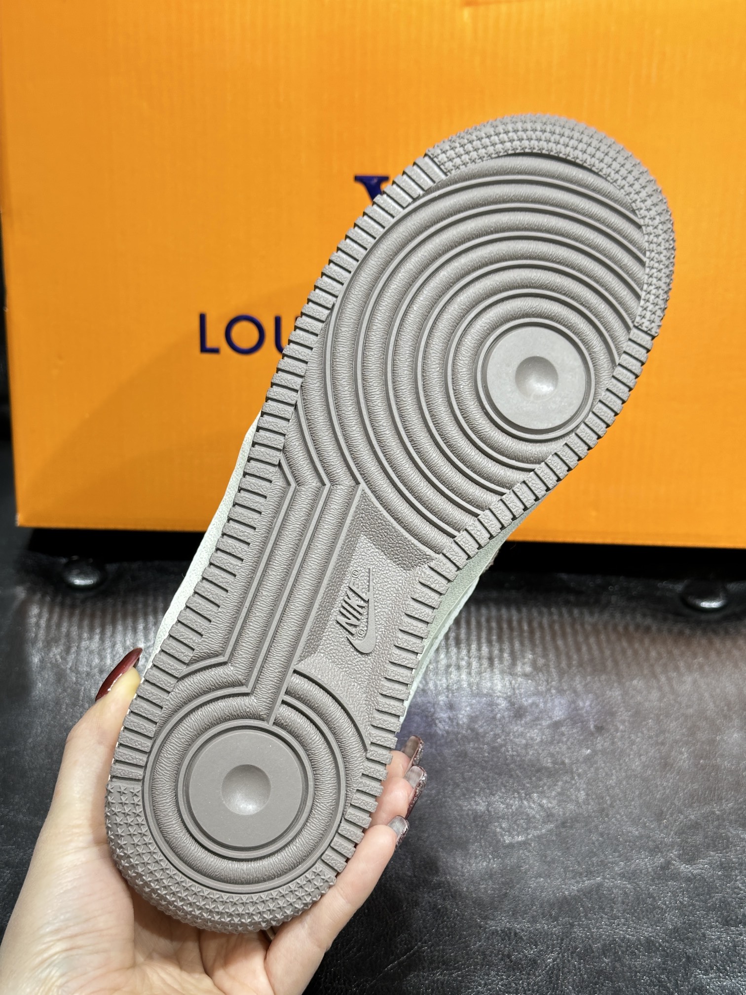 Nike Sneakers L