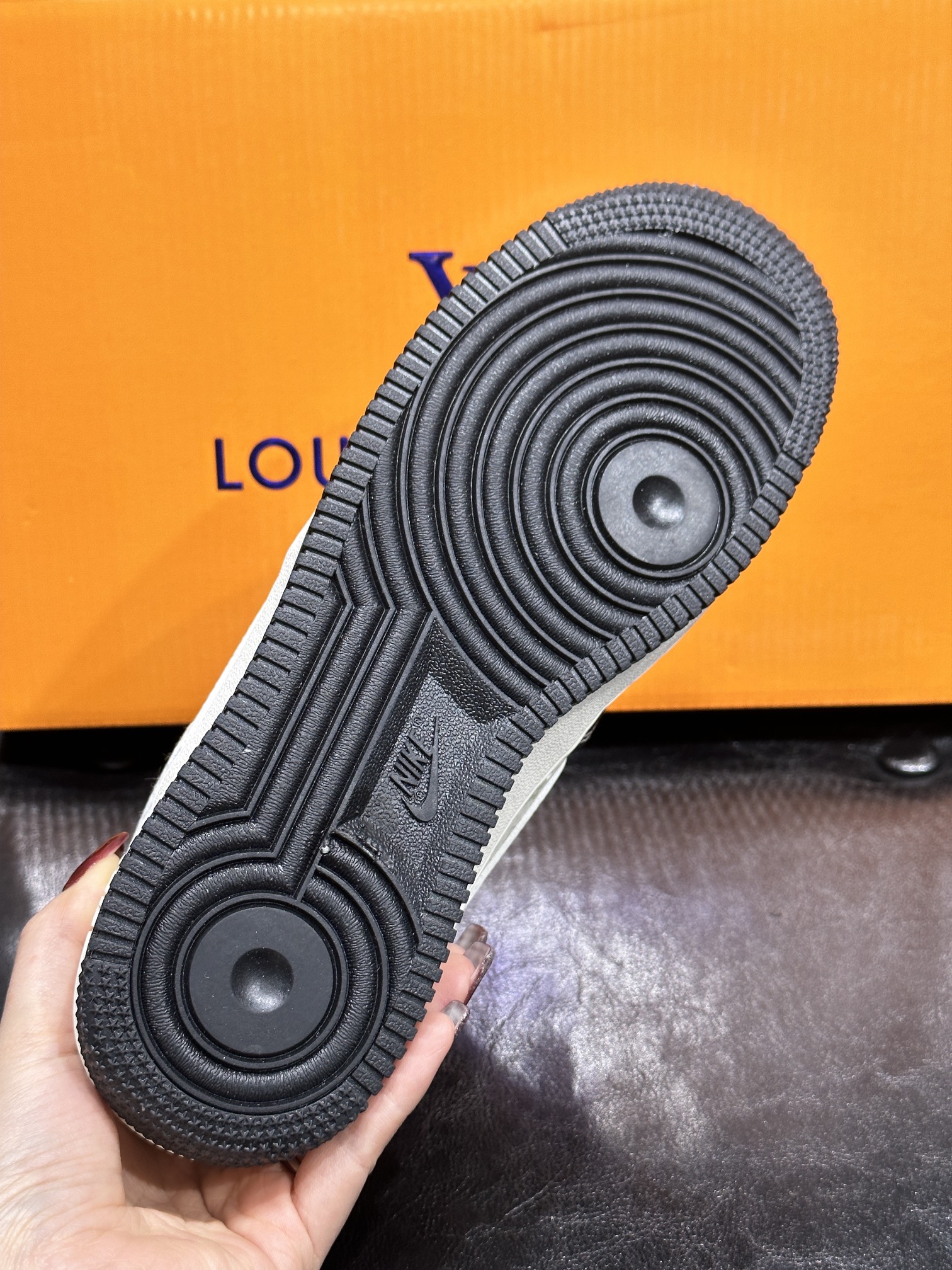 Nike Sneakers L