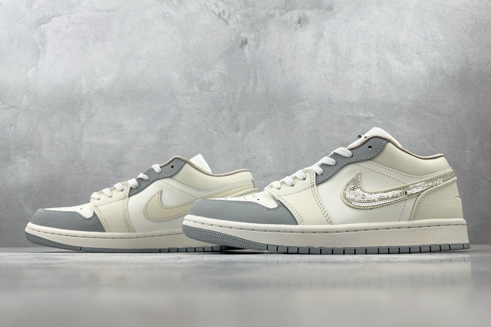Jordan Nike Basic Shoes