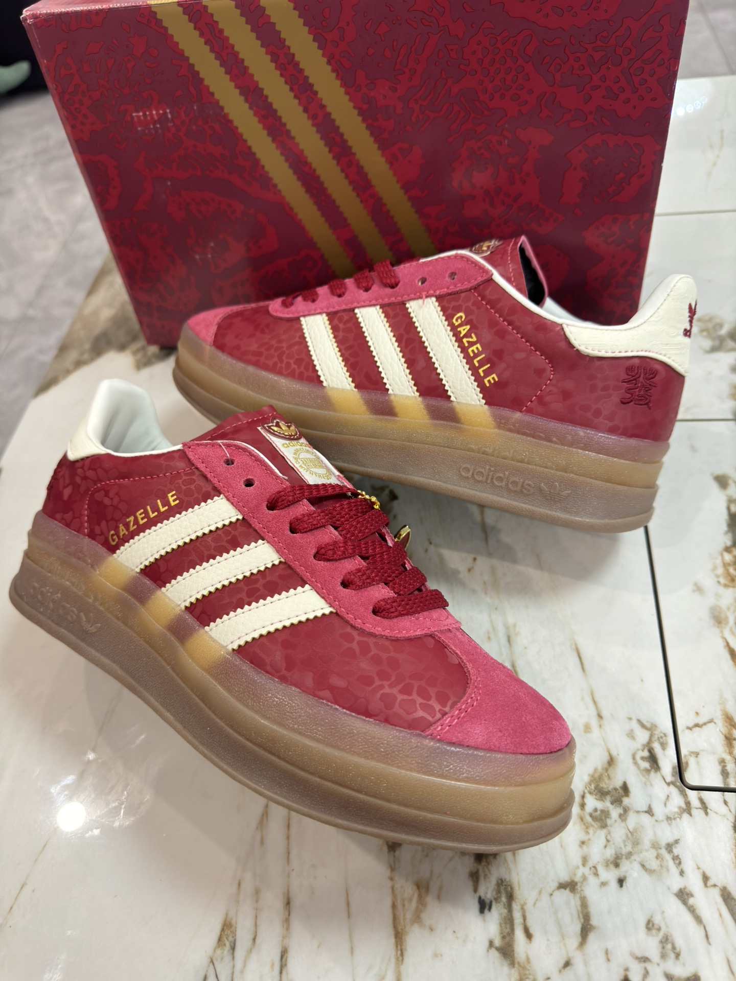 Board Shoes Red L-s