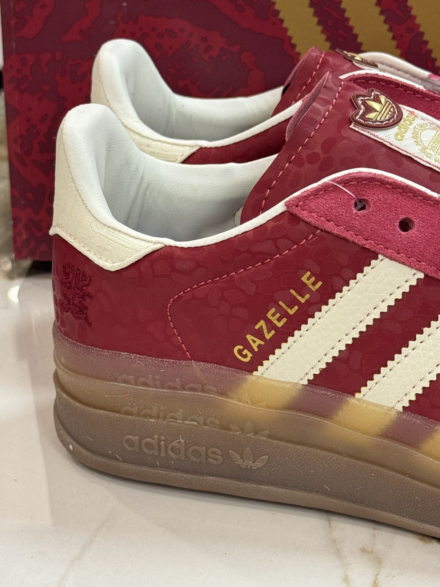 Board Shoes Red L-s
