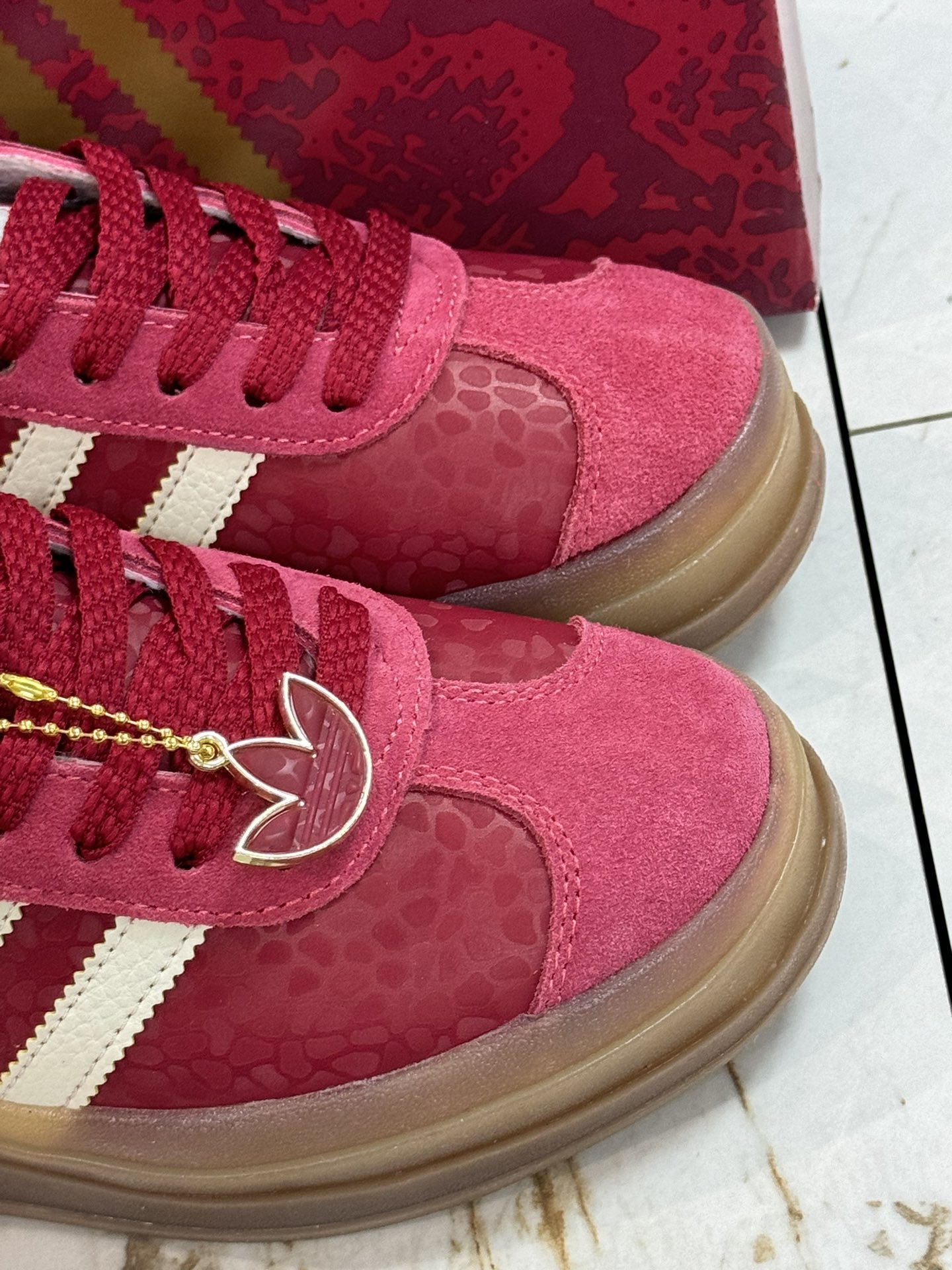 Board Shoes Red L-s
