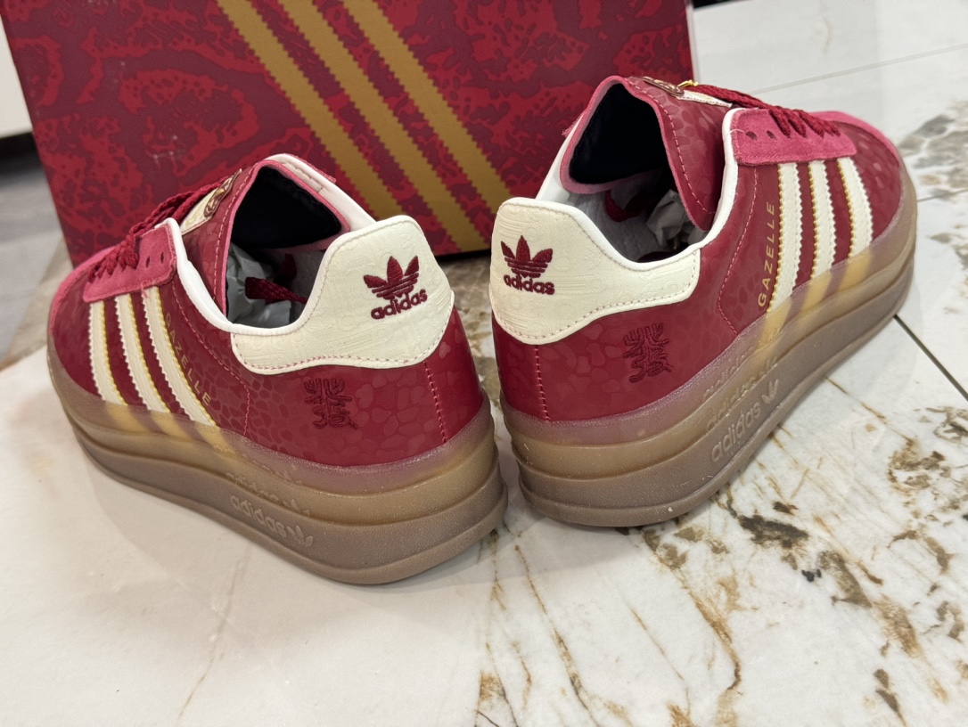 Board Shoes Red L-s