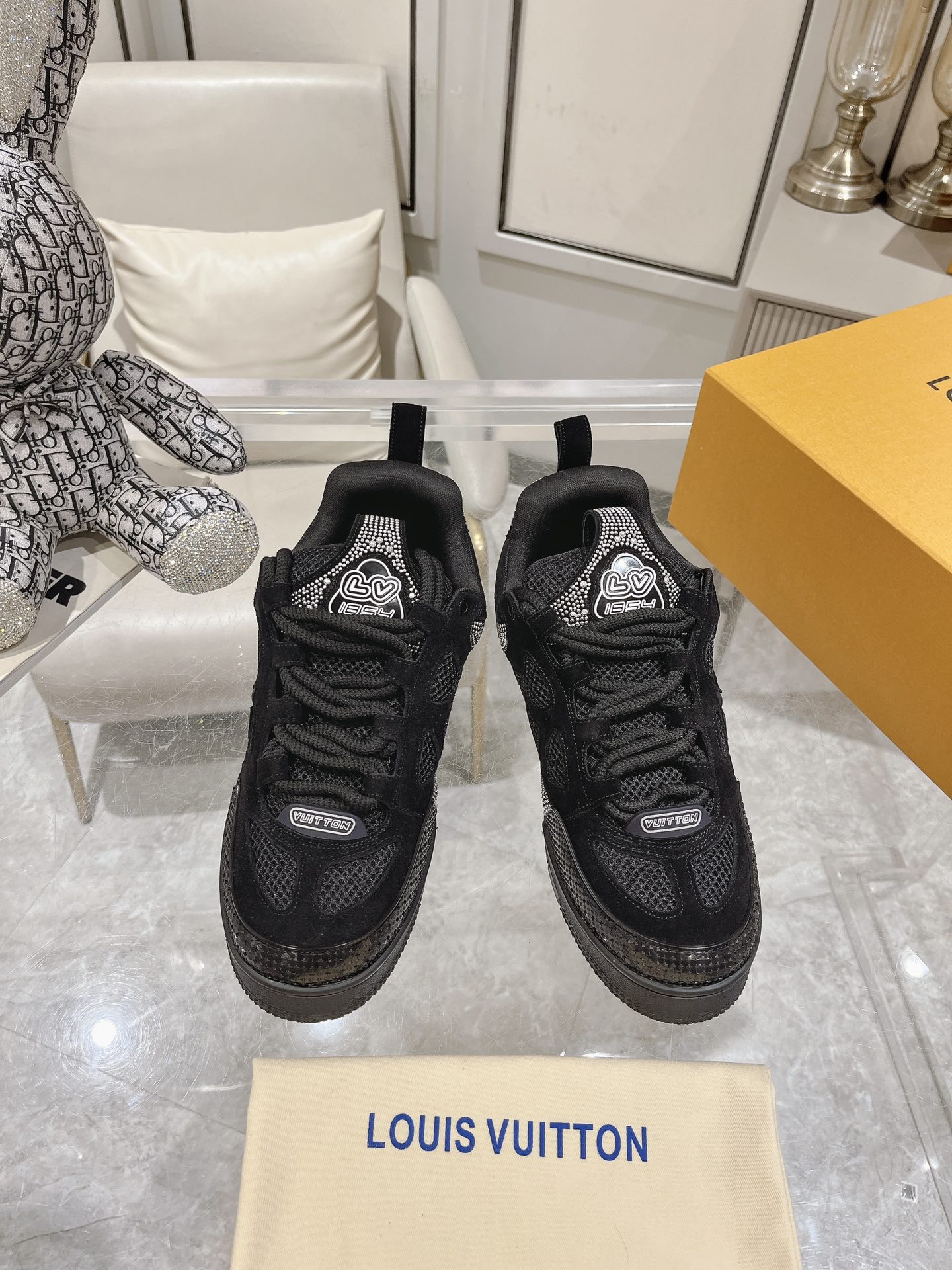 Louis Vuitton Sneakers Mesh M-l-s