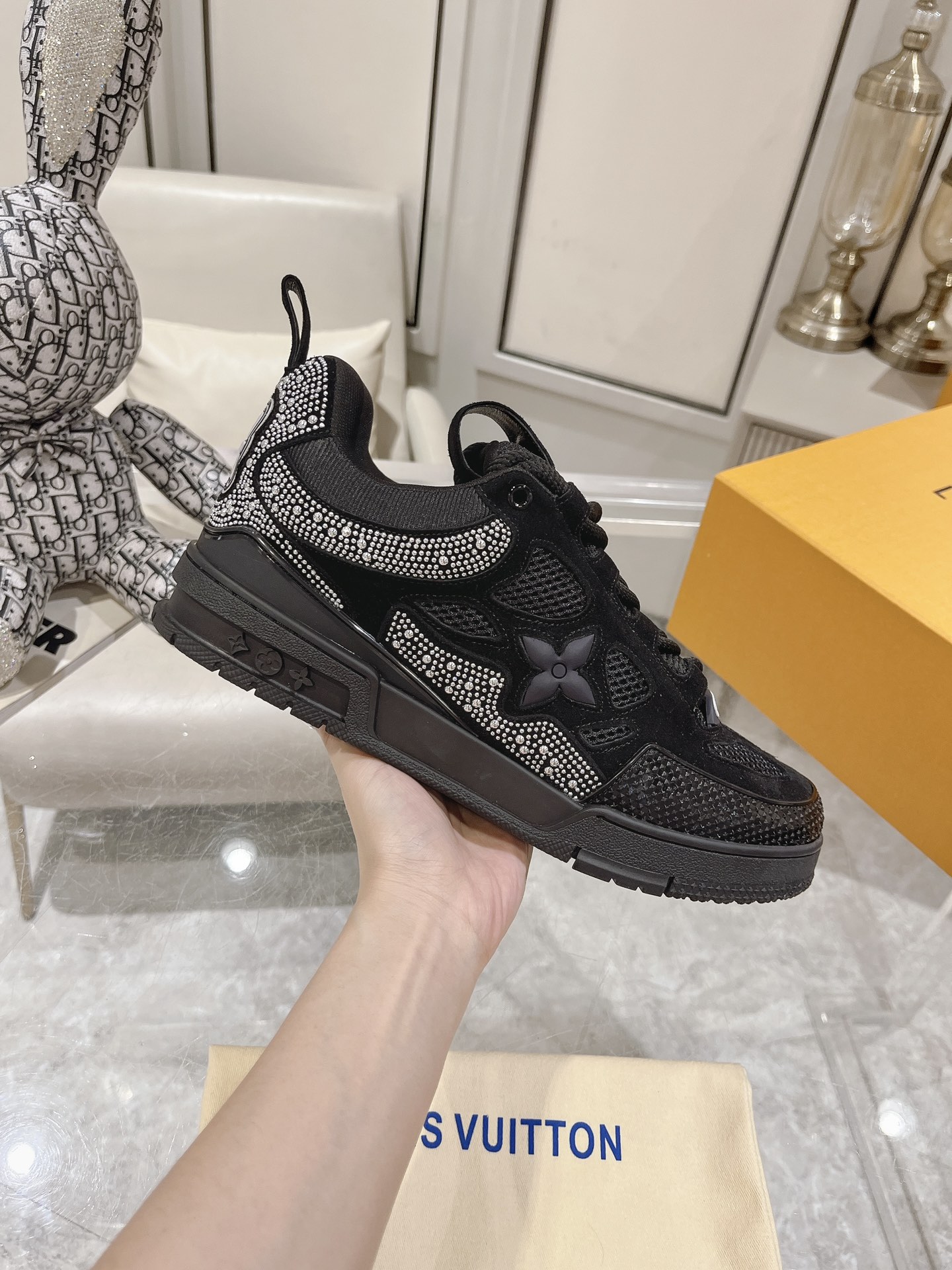 Louis Vuitton Sneakers Mesh M-l-s