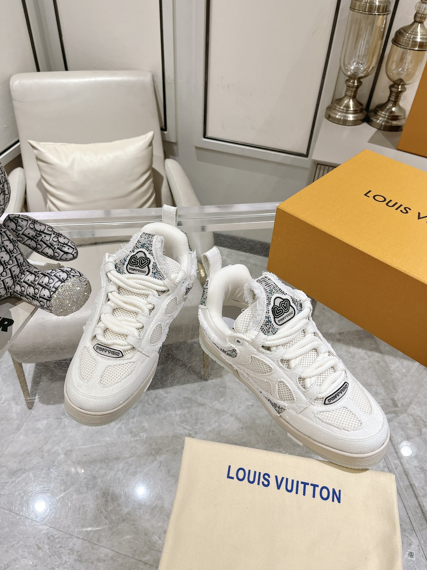 Louis Vuitton Sneakers Mesh M-l-s