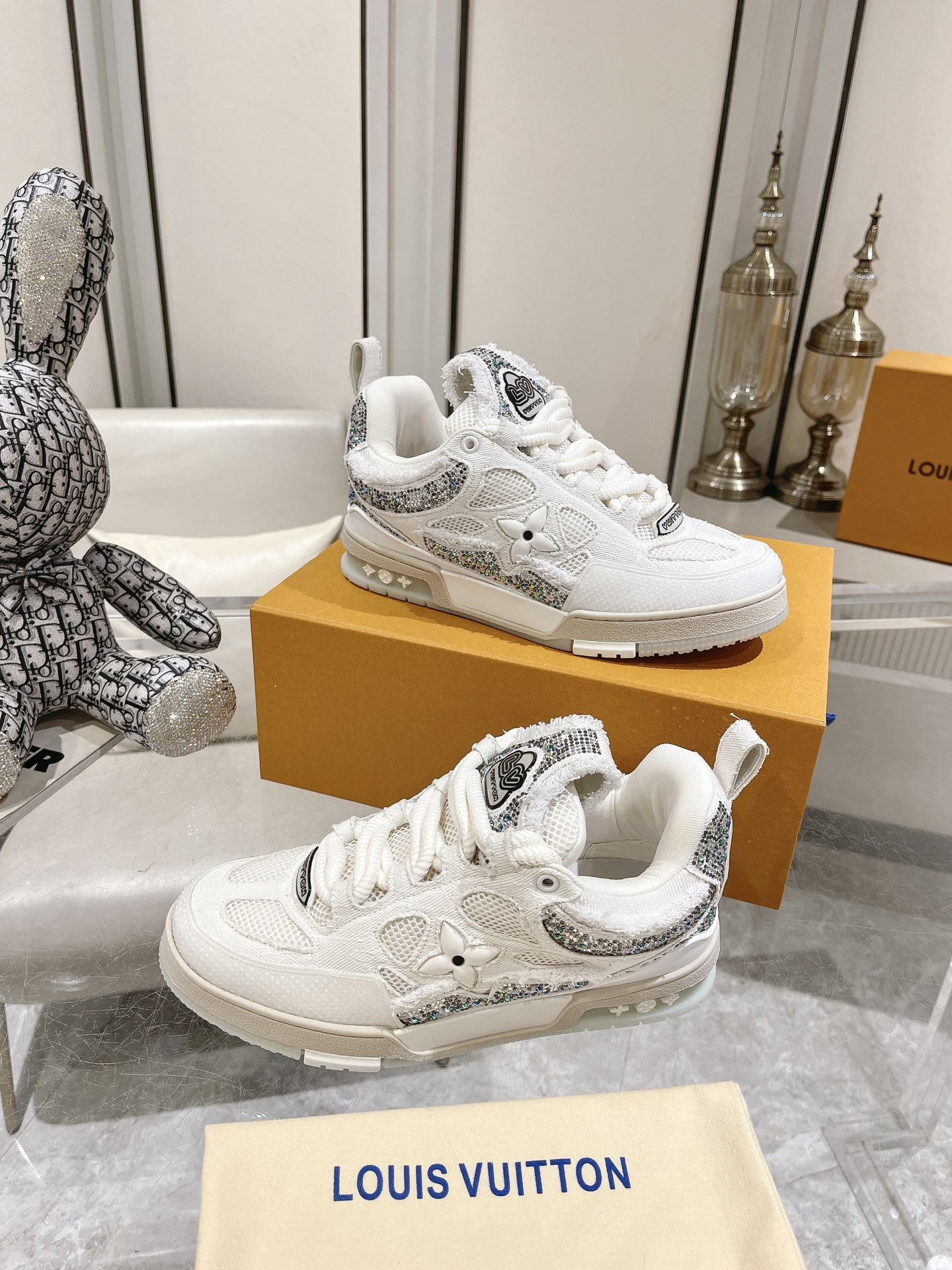 Louis Vuitton Sneakers Mesh M-l-s