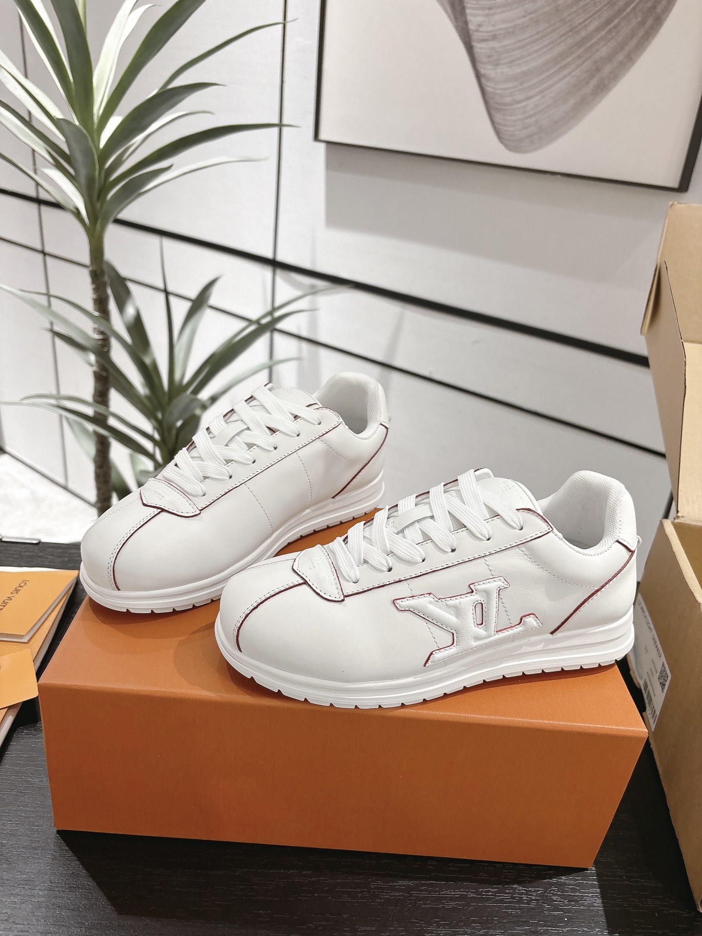 Louis Vuitton Couple Basic Shoes 45-m-l