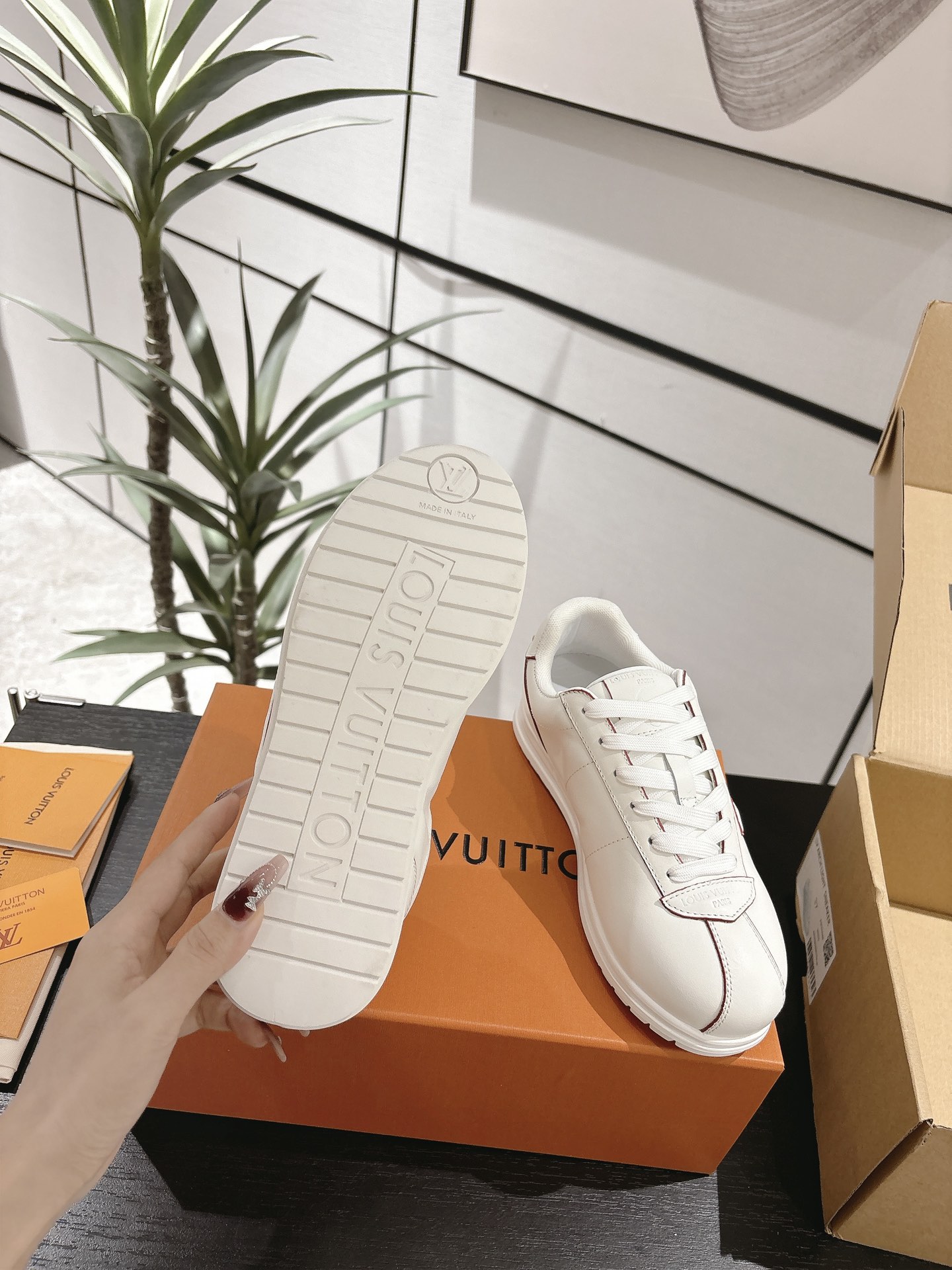 Louis Vuitton Couple Basic Shoes 45-m-l