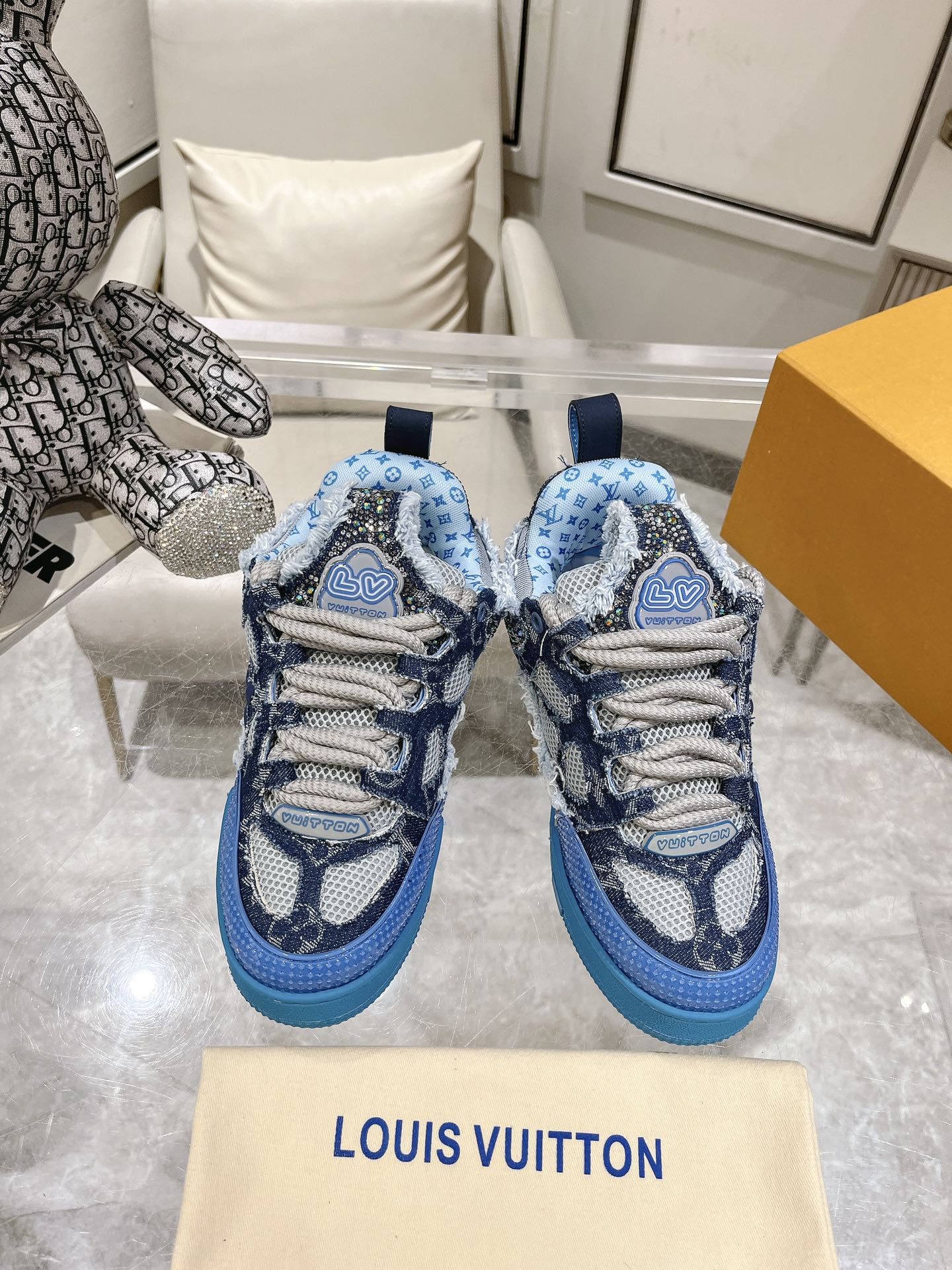 Louis Vuitton Sneakers Mesh M-l-s