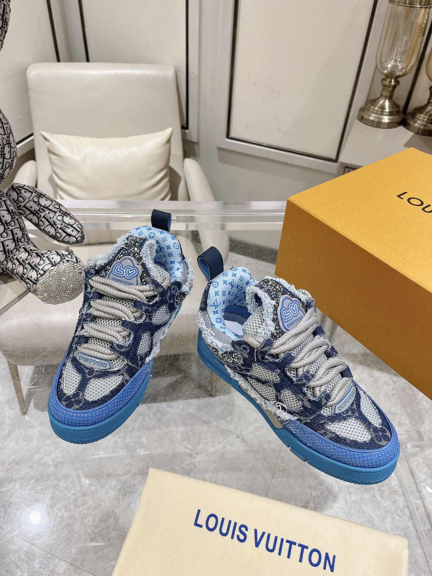 Louis Vuitton Sneakers Mesh M-l-s