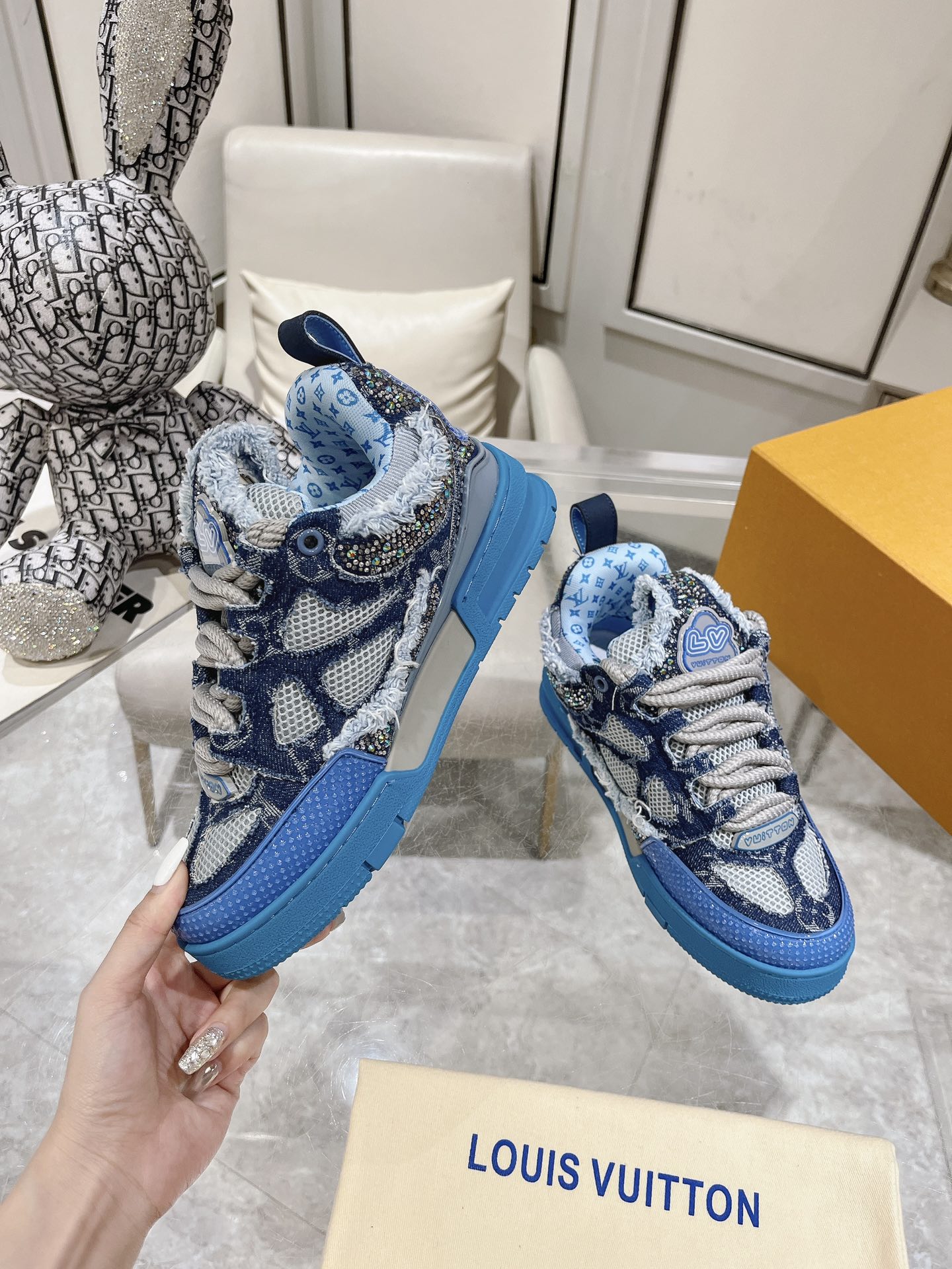 Louis Vuitton Sneakers Mesh M-l-s
