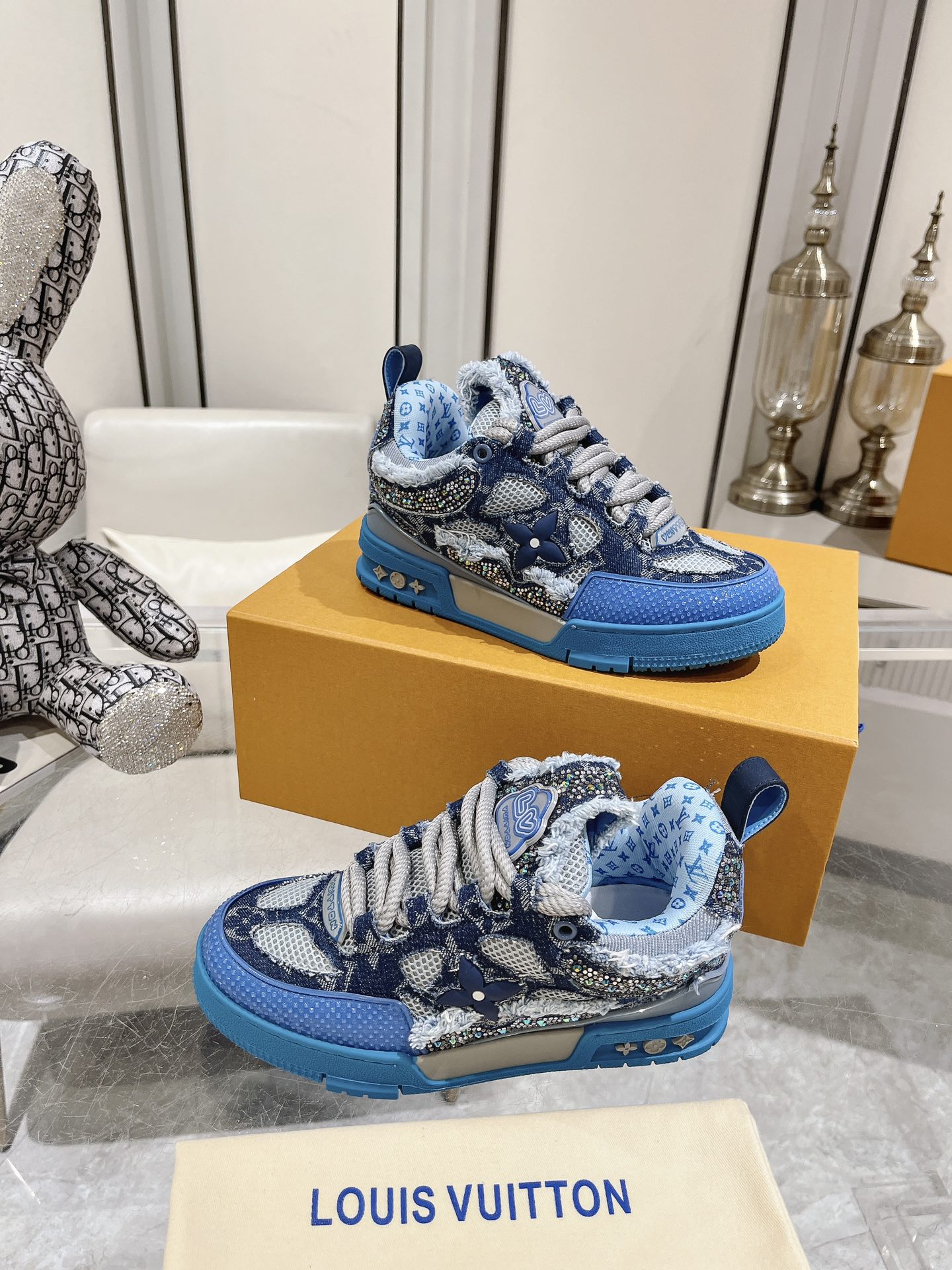 Louis Vuitton Sneakers Mesh M-l-s
