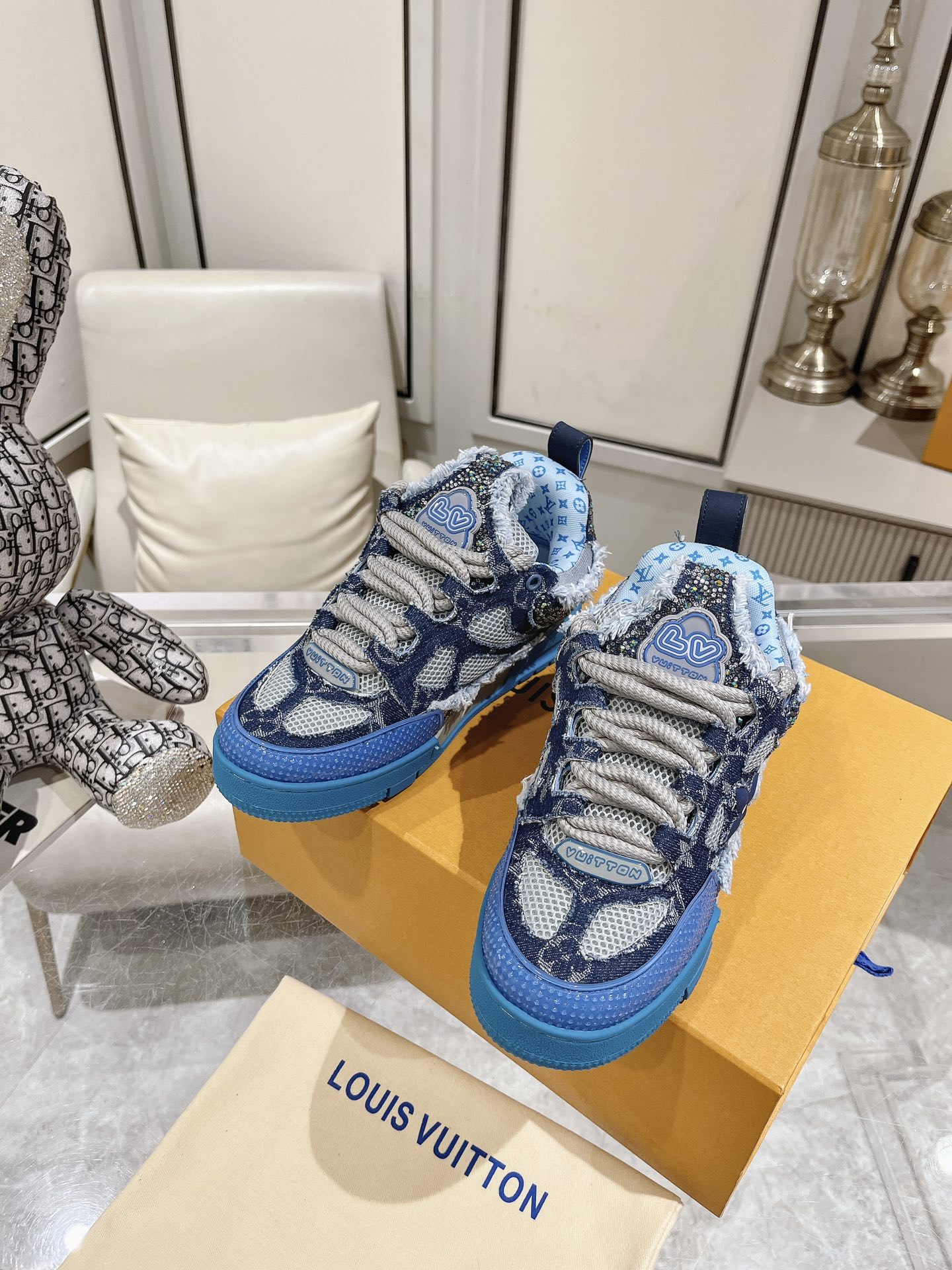 Louis Vuitton Sneakers Mesh M-l-s