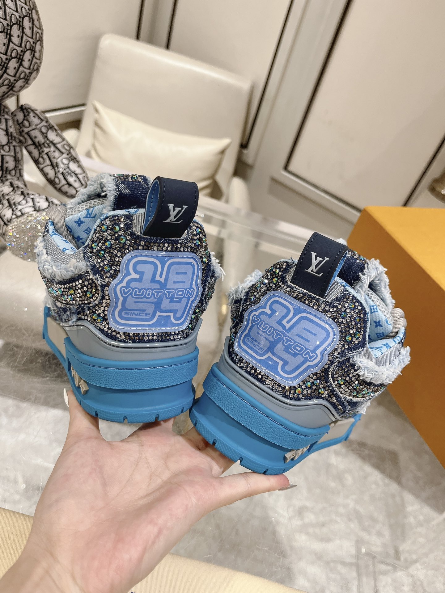 Louis Vuitton Sneakers Mesh M-l-s