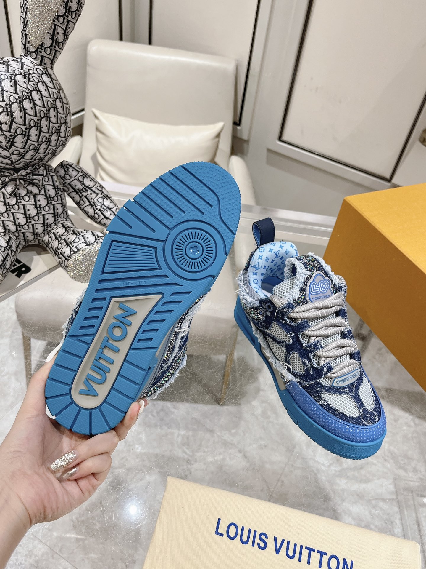 Louis Vuitton Sneakers Mesh M-l-s