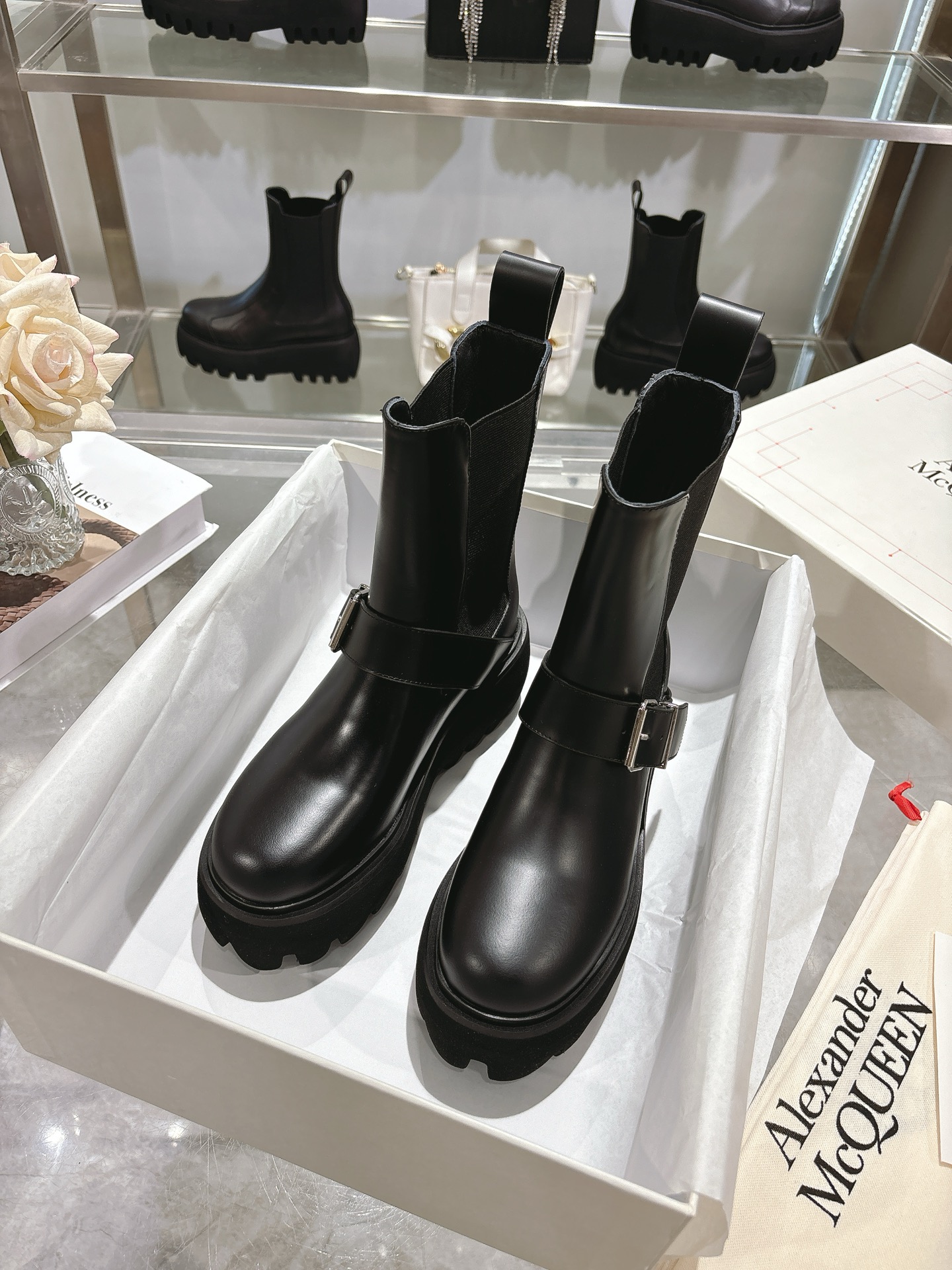 Alexander Mcqueen Male Basic Shoes Black M-s