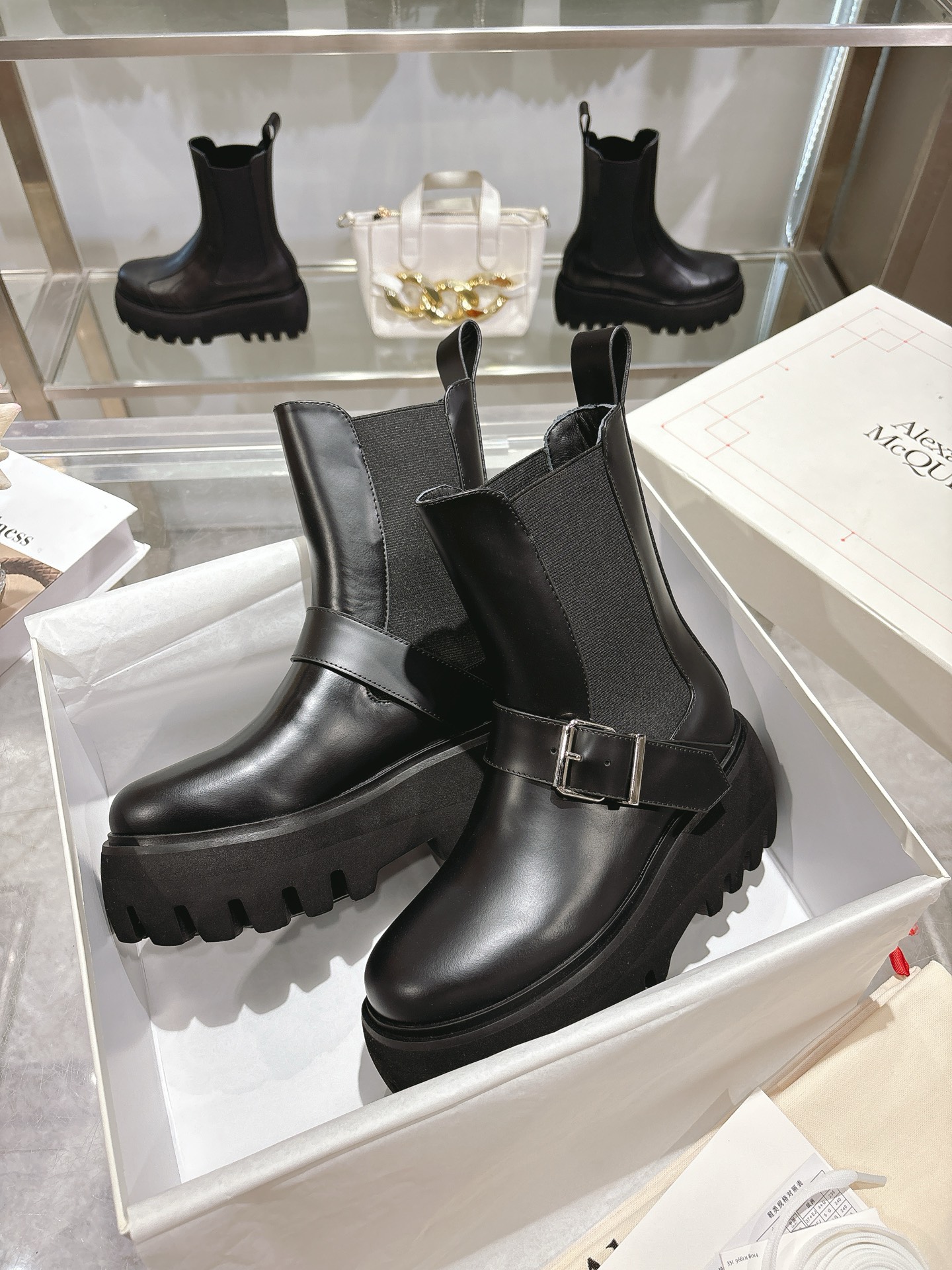 Alexander Mcqueen Male Basic Shoes Black M-s