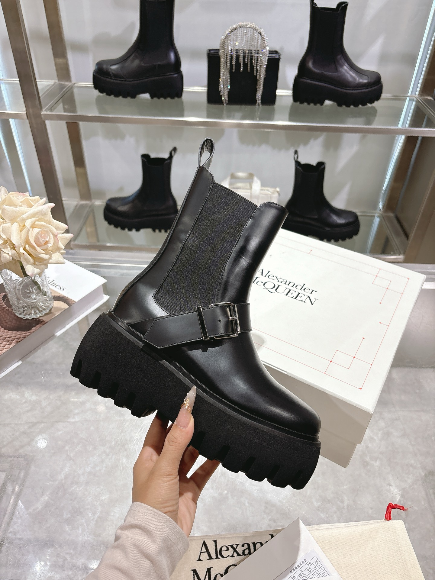 Alexander Mcqueen Male Basic Shoes Black M-s