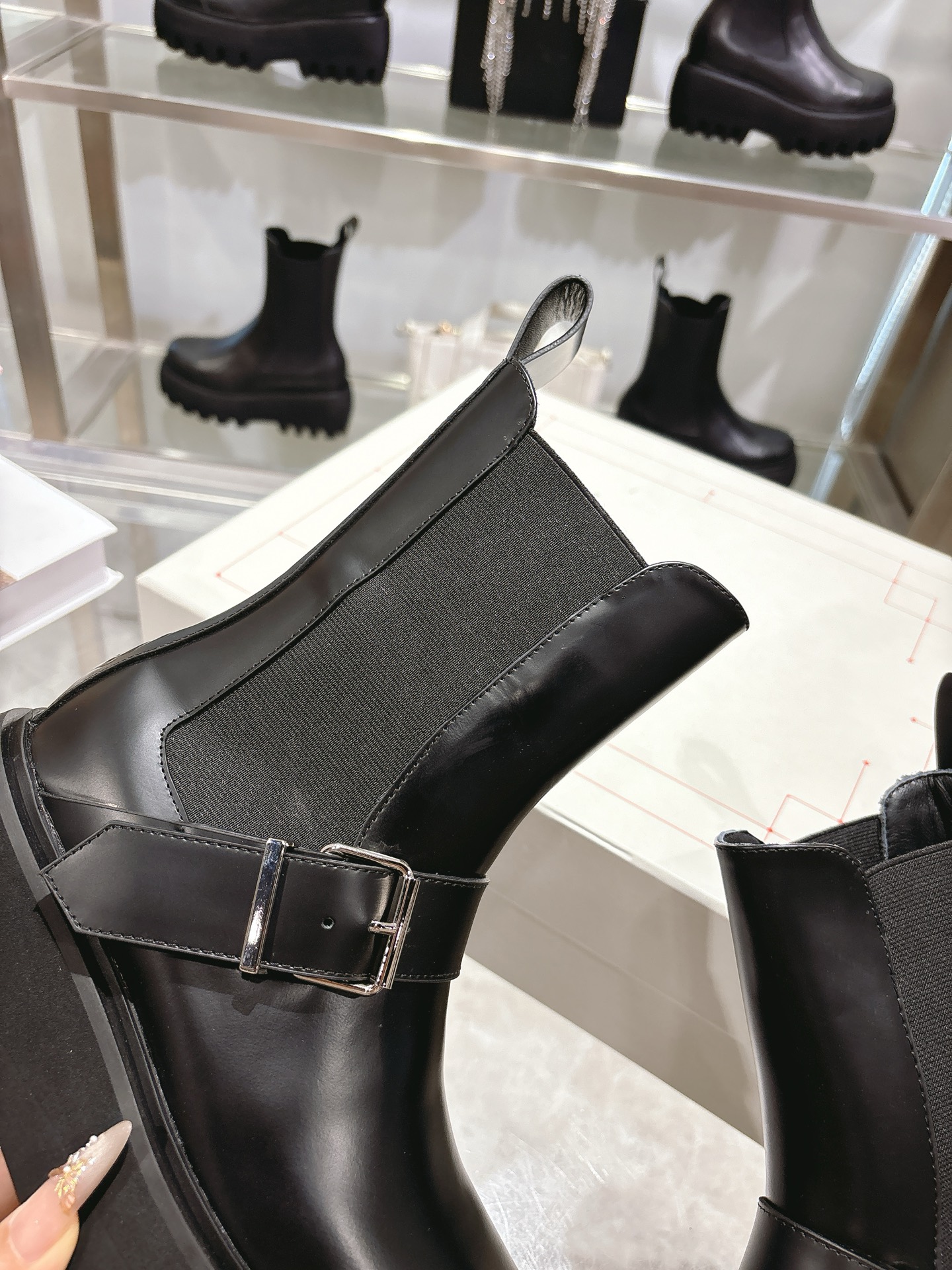 Alexander Mcqueen Male Basic Shoes Black M-s