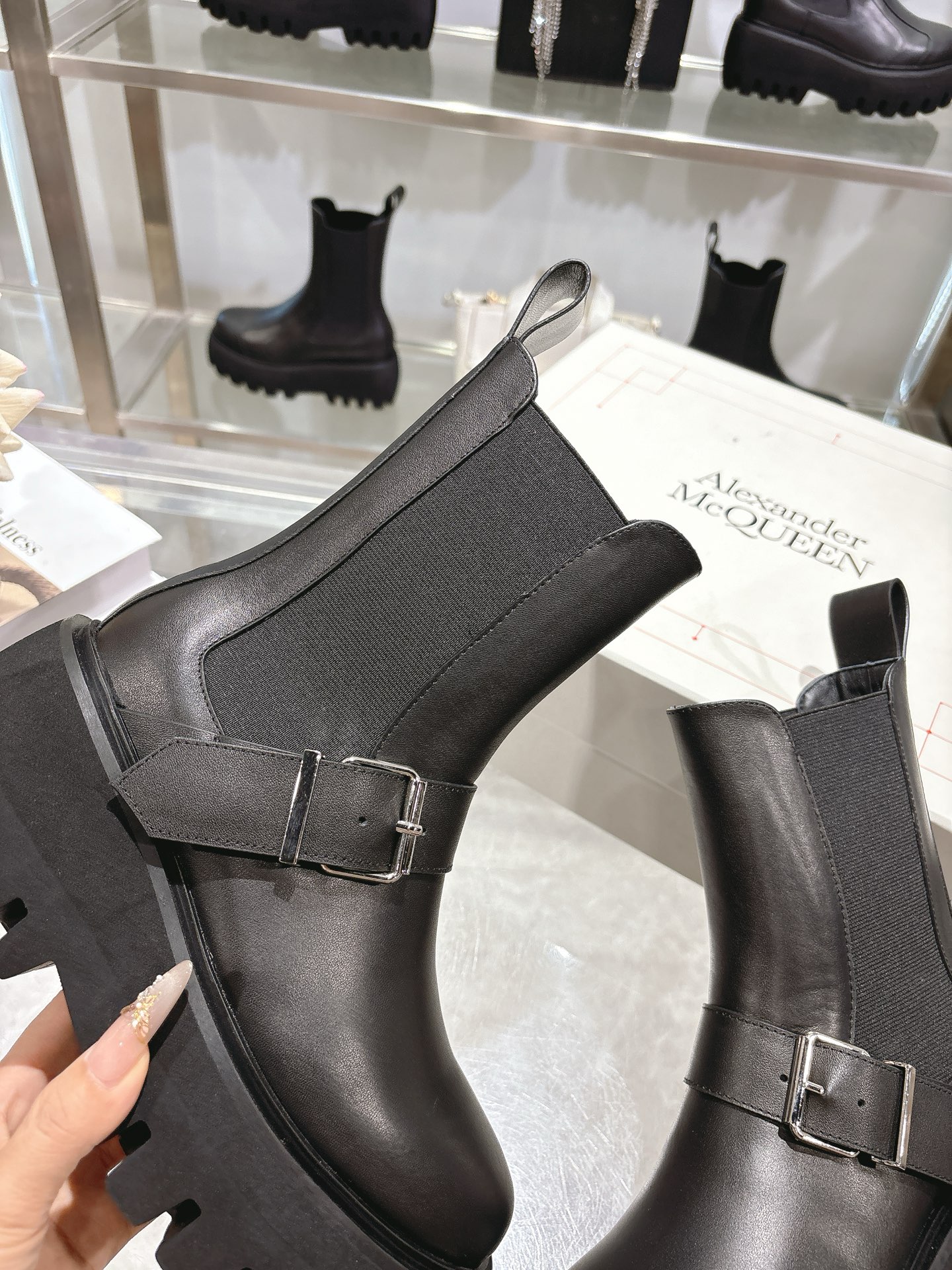 Alexander Mcqueen Male Basic Shoes Black M-s