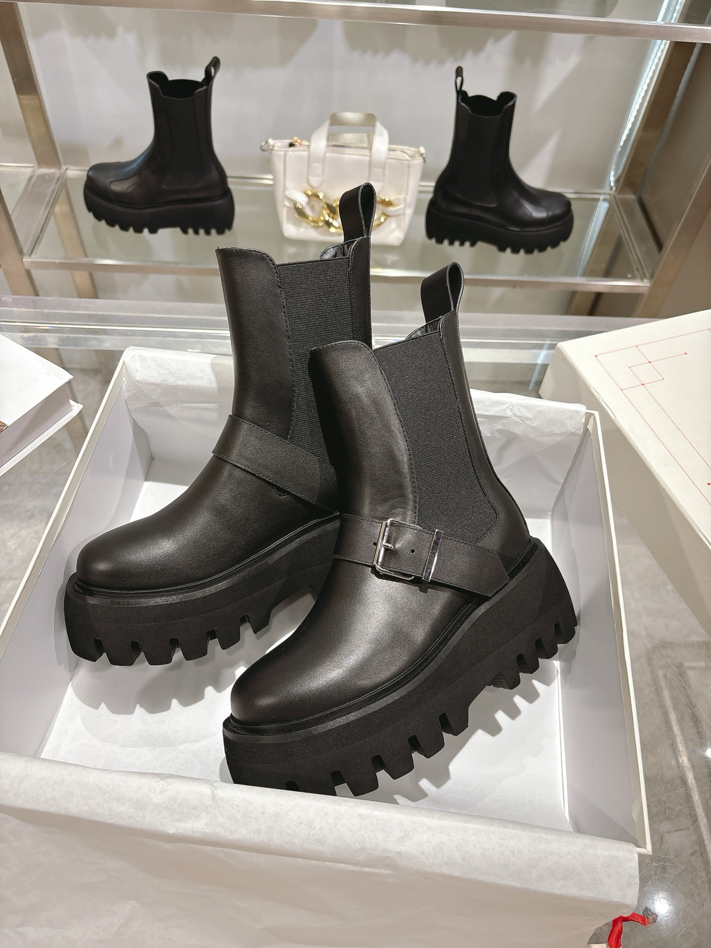 Alexander Mcqueen Male Basic Shoes Black M-s