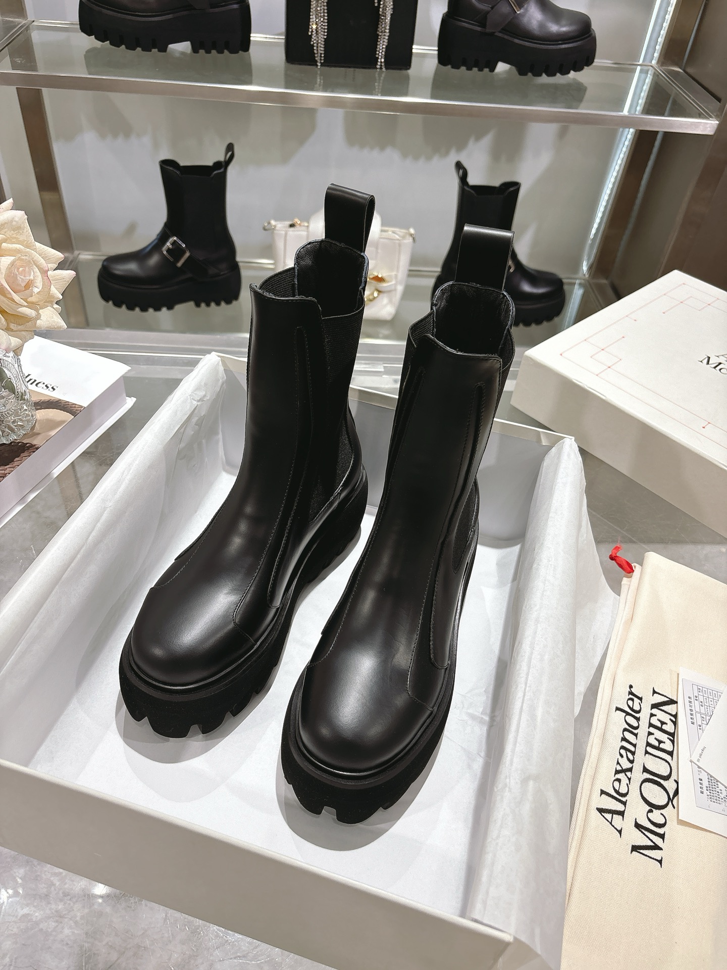 Alexander Mcqueen Male Basic Shoes Black M-s