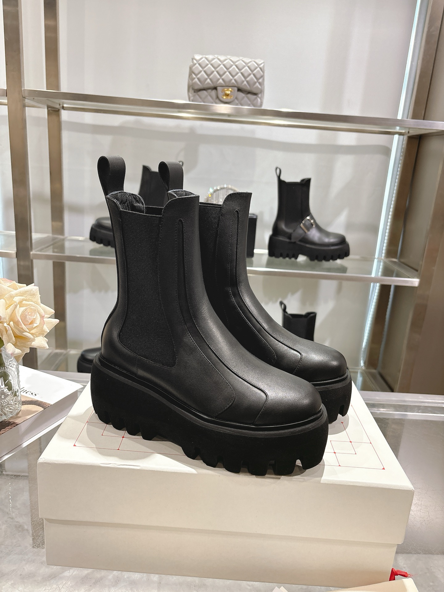 Alexander Mcqueen Male Basic Shoes Black M-s