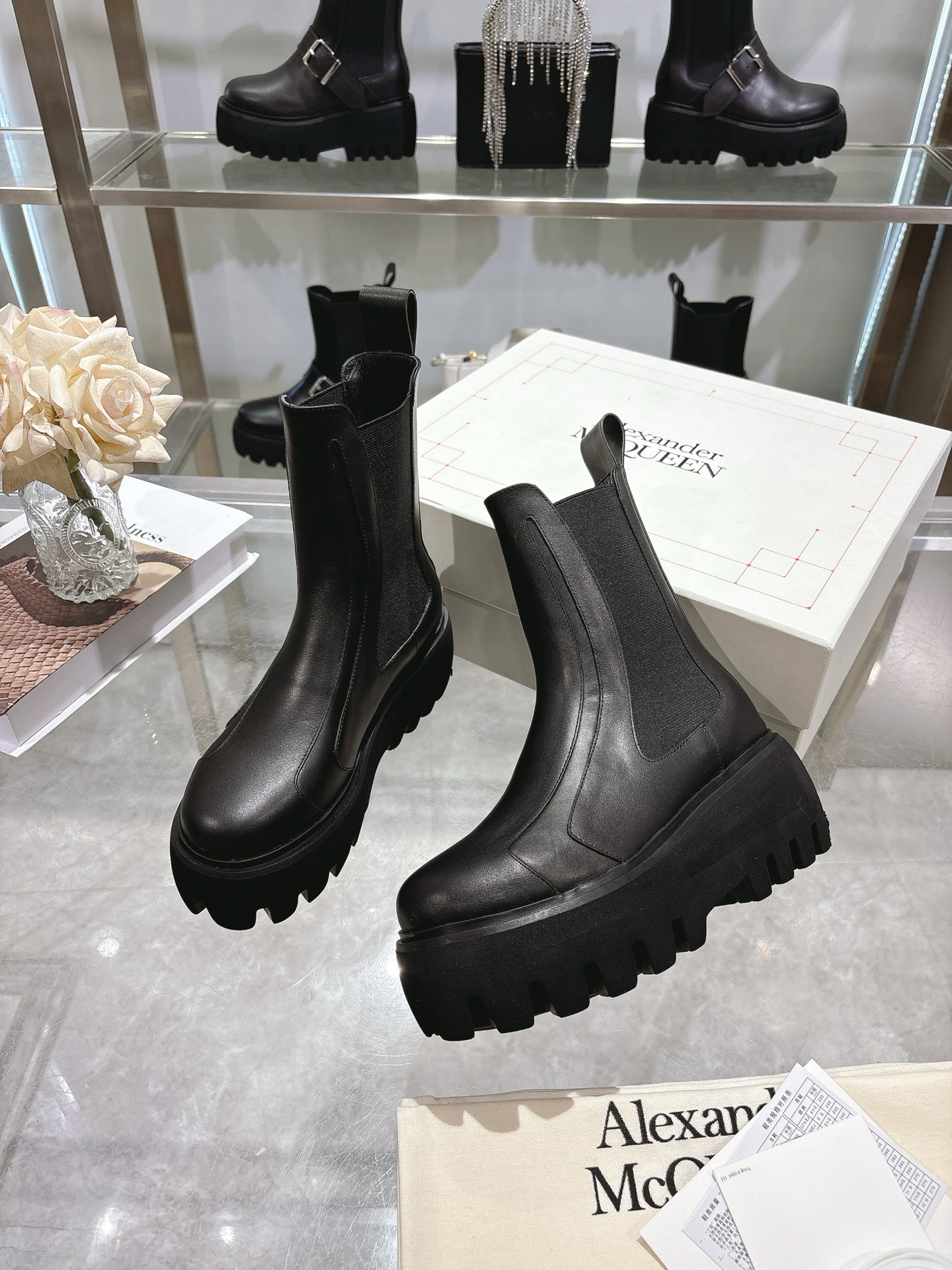 Alexander Mcqueen Male Basic Shoes Black M-s