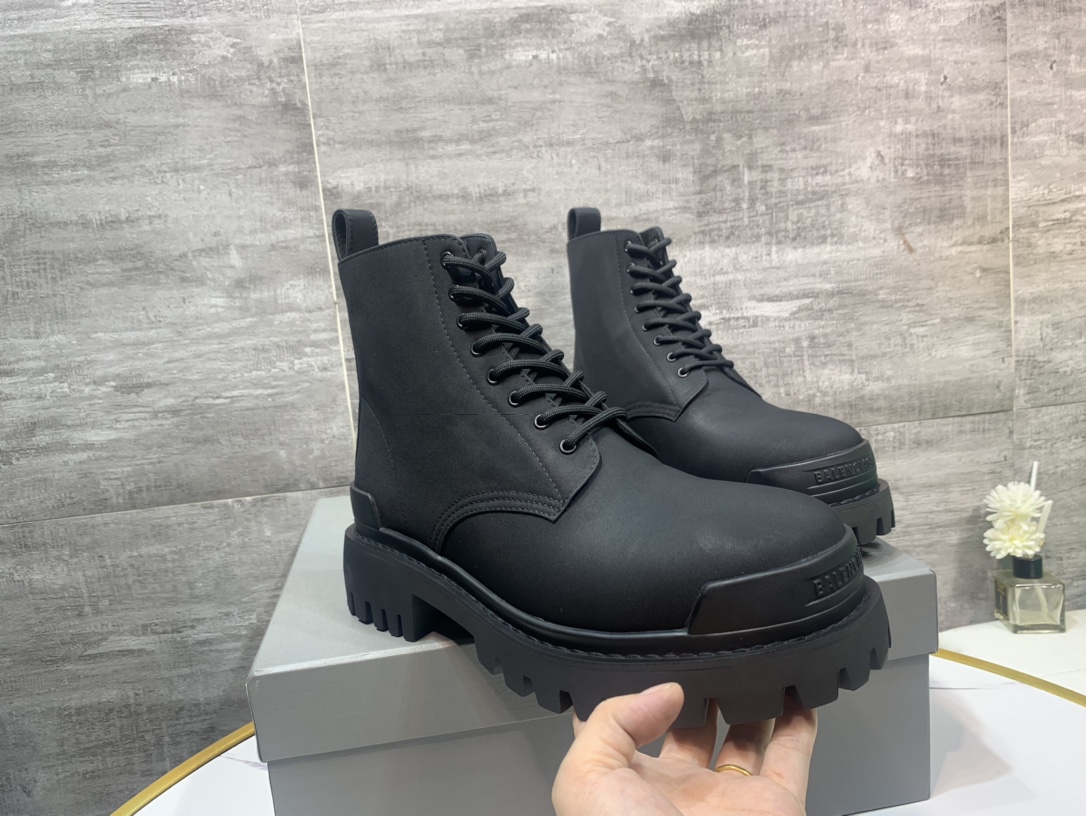 Balenciaga Female Basic Shoes 46-l-s