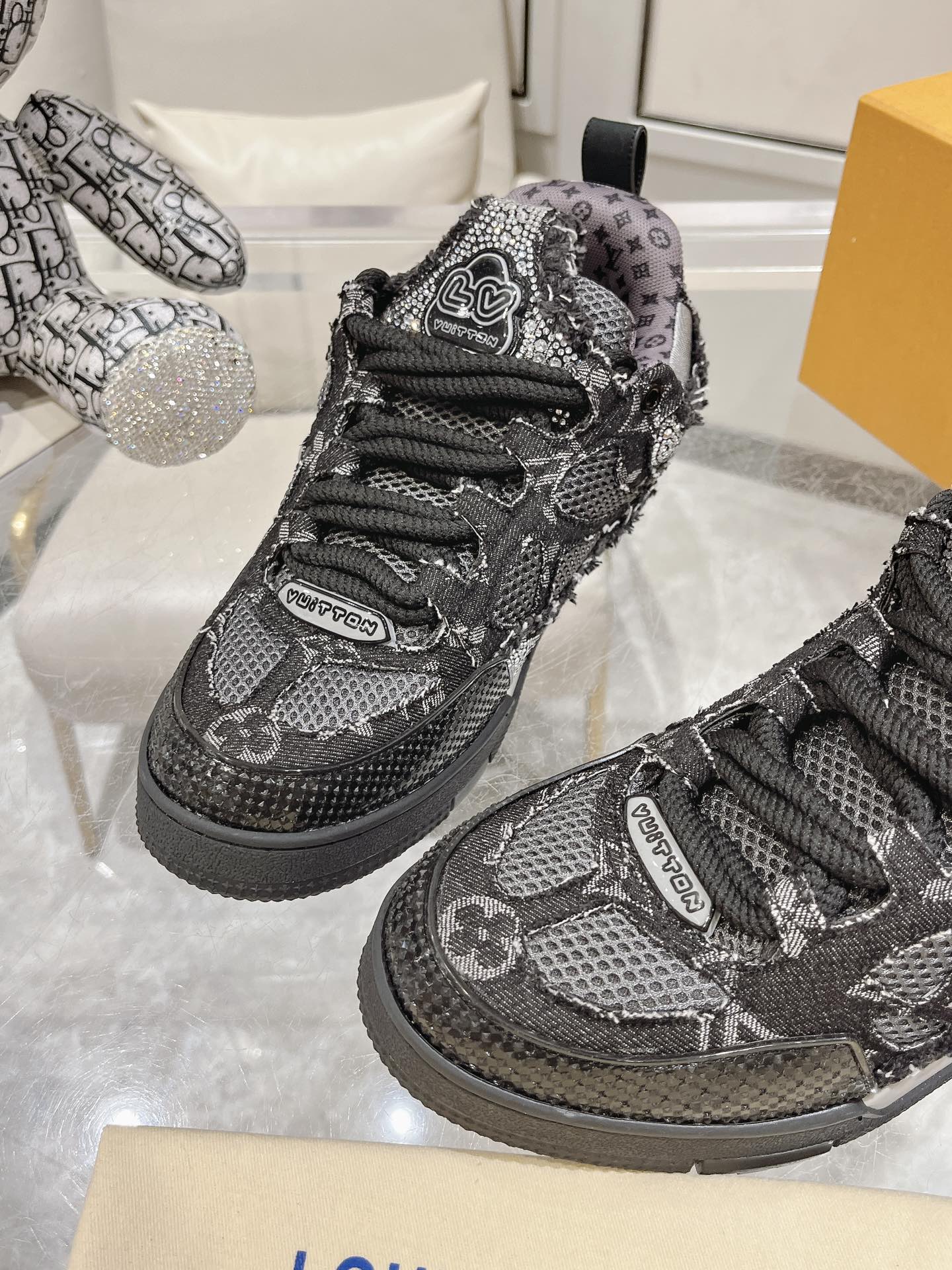 Louis Vuitton Sneakers Mesh M-l-s