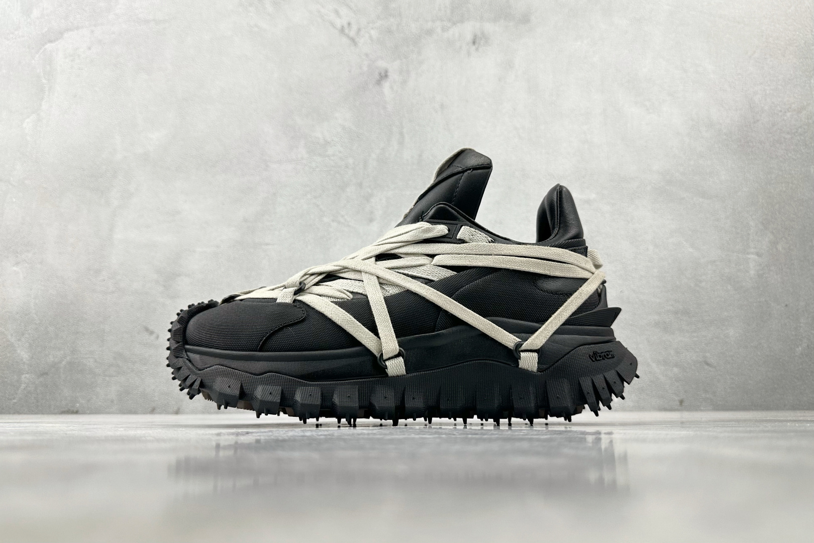 Calvin Klein Moncler Rick Owens Basic Shoes Black M-l-s