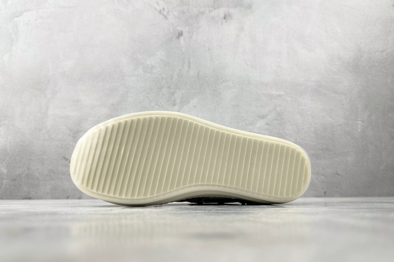 Calvin Klein Louis Vuitton Rick Owens Basic Shoes Gray M-l-s