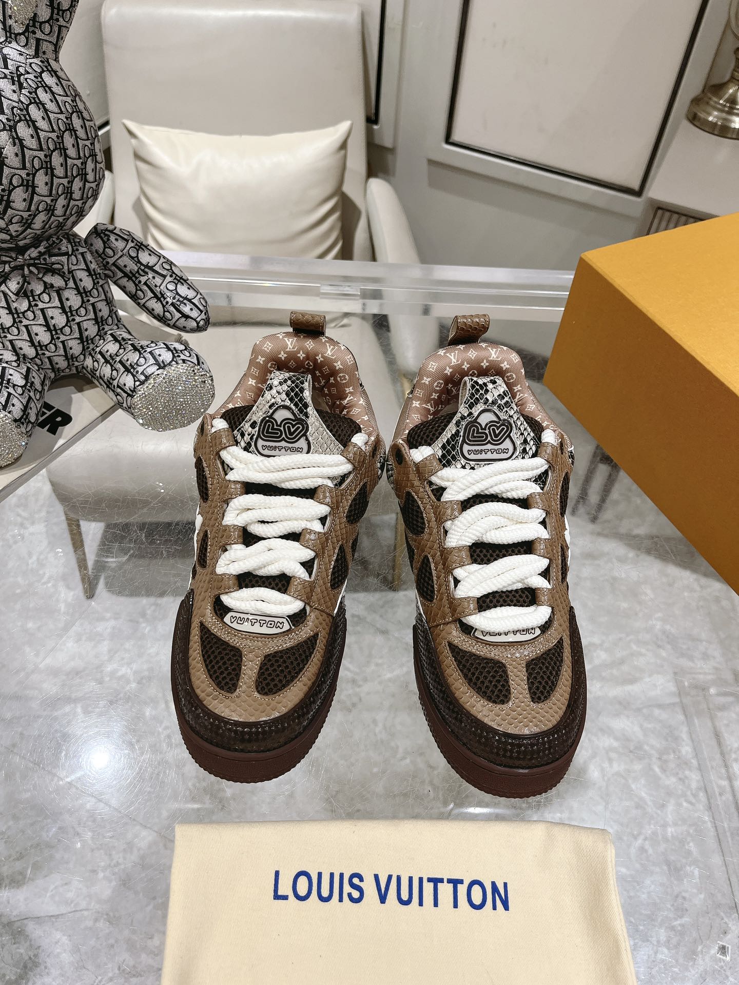 Louis Vuitton Sneakers Mesh M-l-s