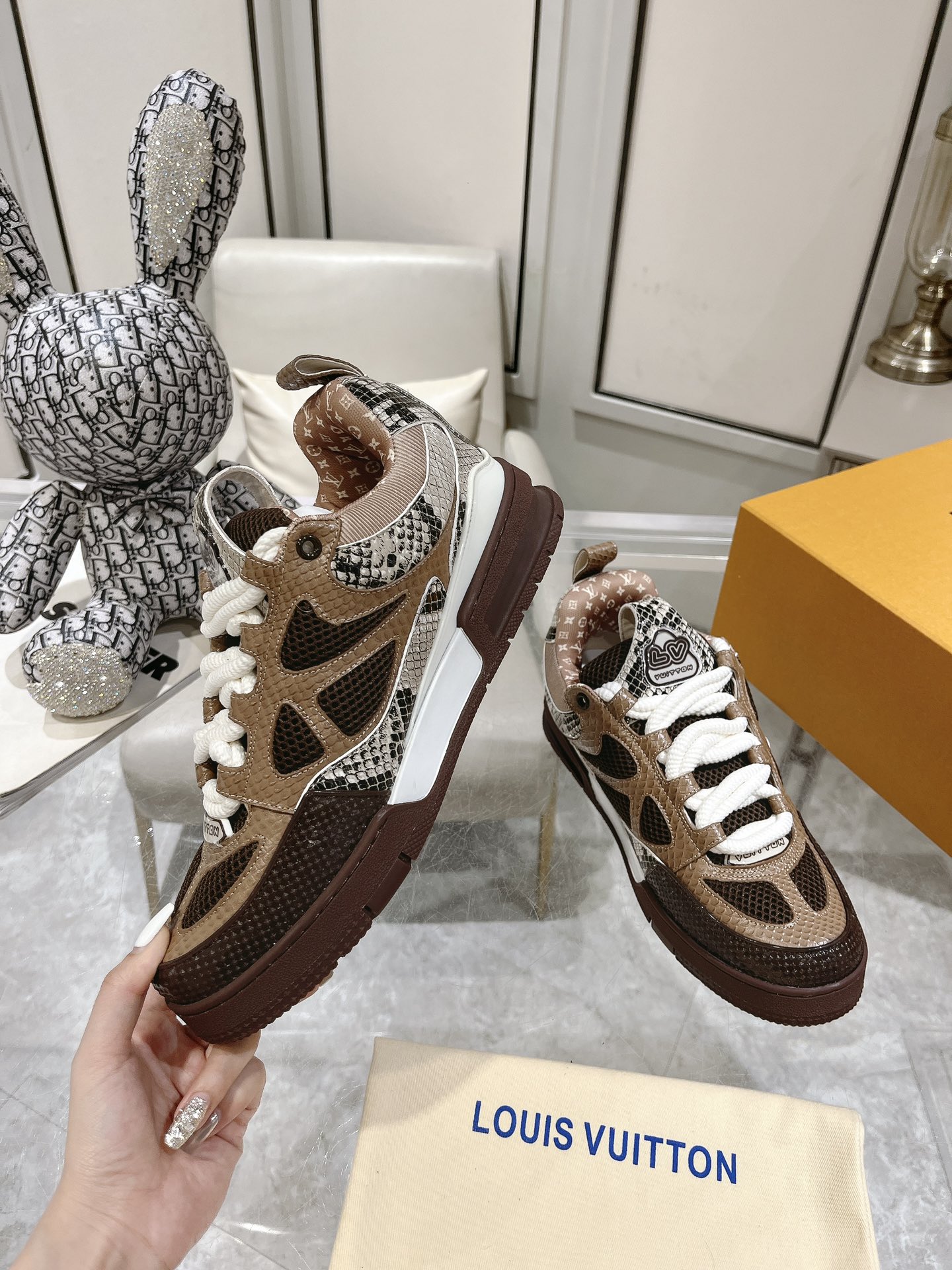 Louis Vuitton Sneakers Mesh M-l-s