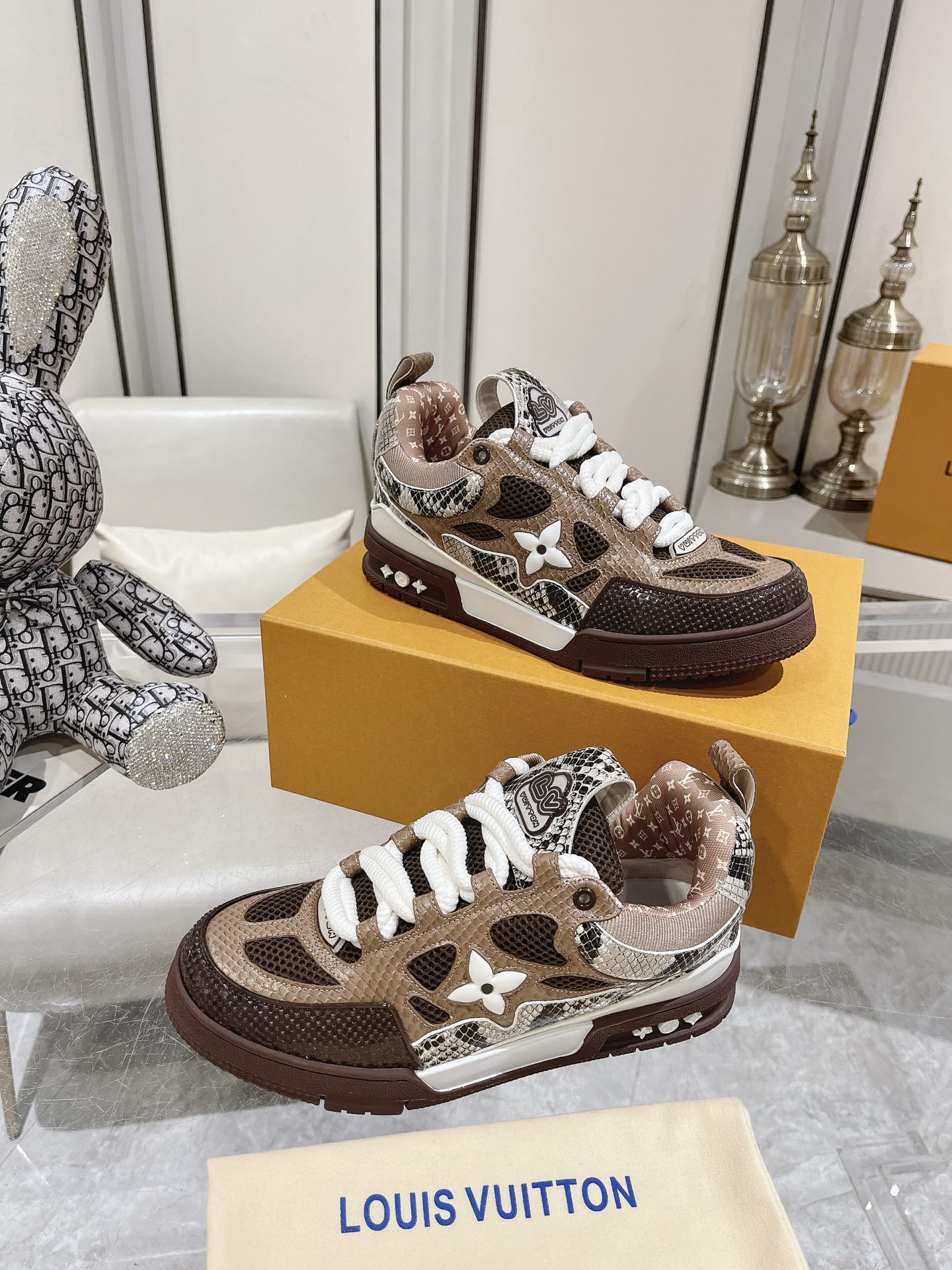 Louis Vuitton Sneakers Mesh M-l-s