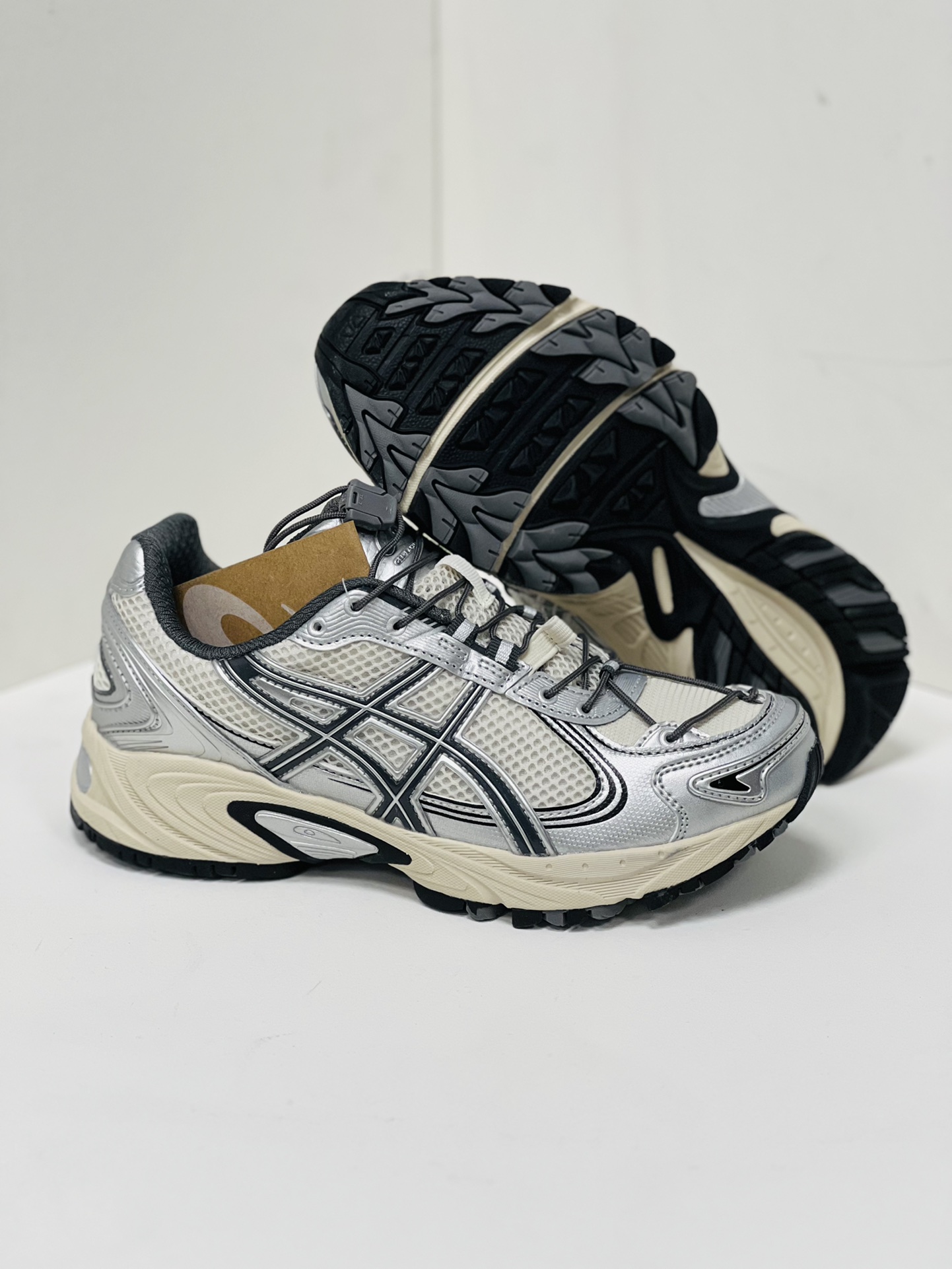 Asics Running Shoes L-s