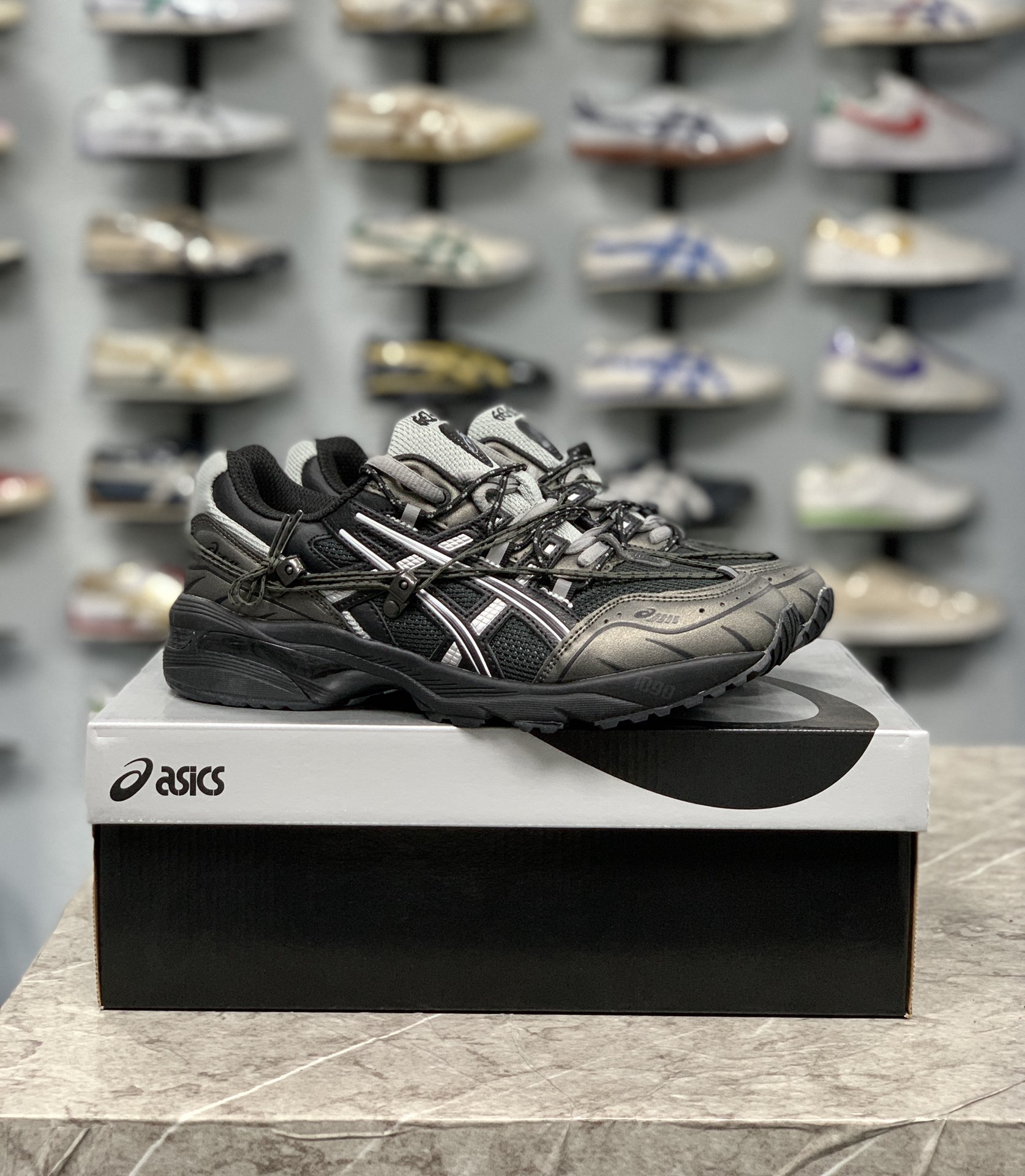 Asics Male Sneakers White M-l-s