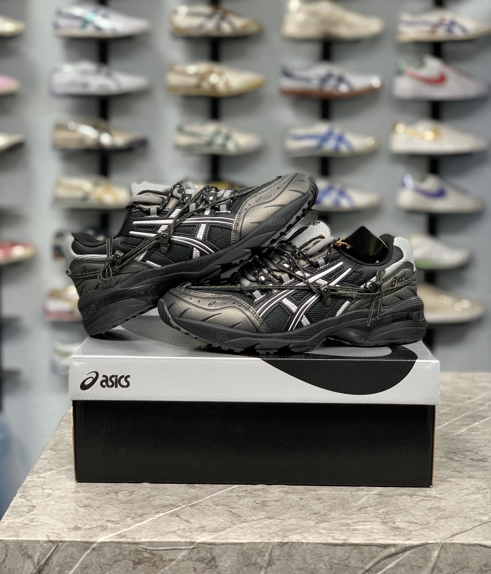 Asics Male Sneakers White M-l-s