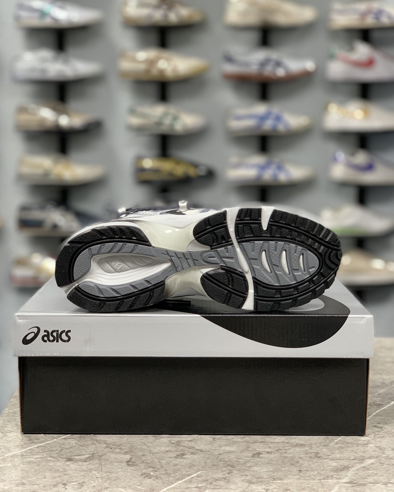 Asics Male Sneakers White M-l-s