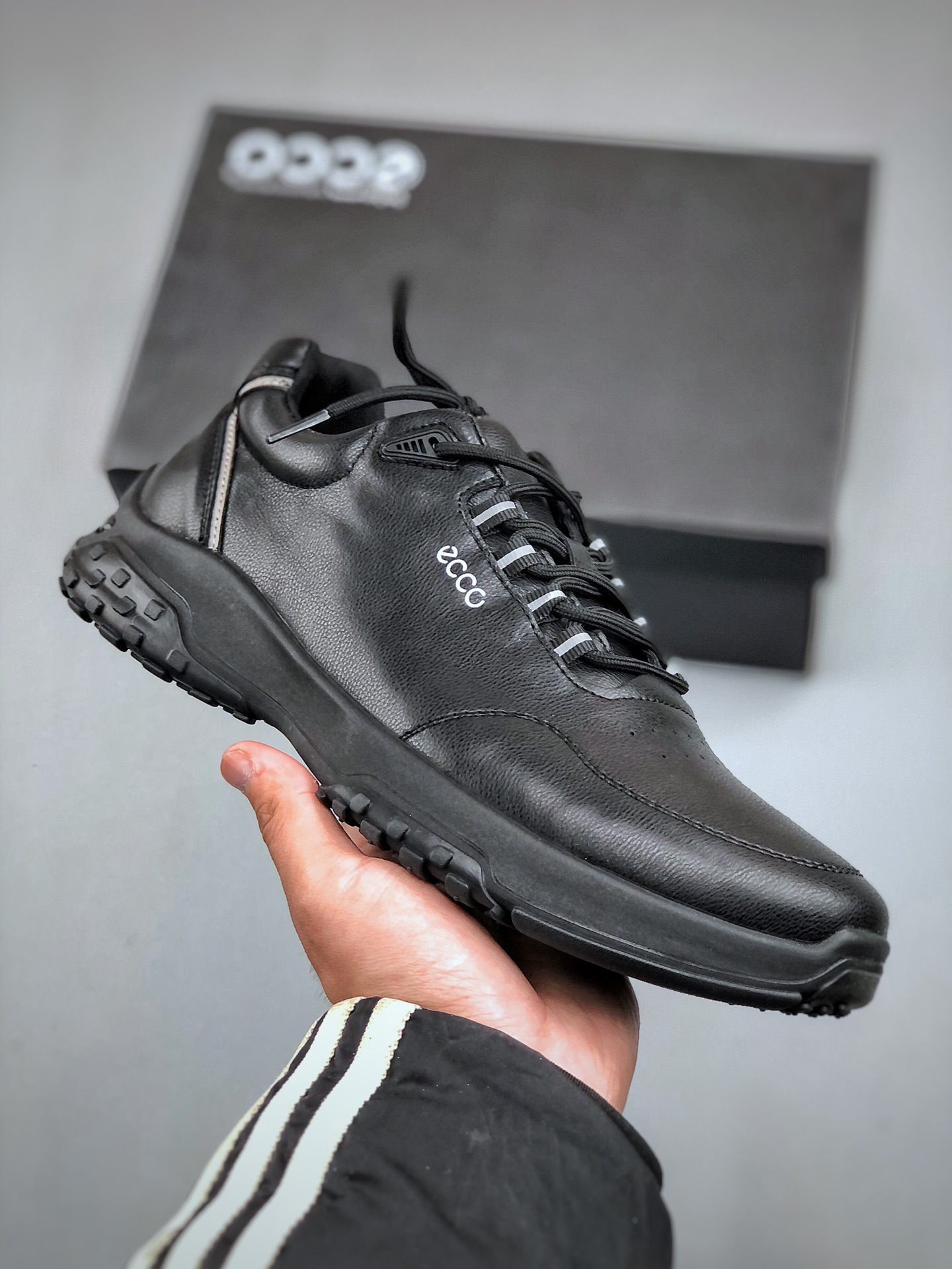 Basic Shoes L