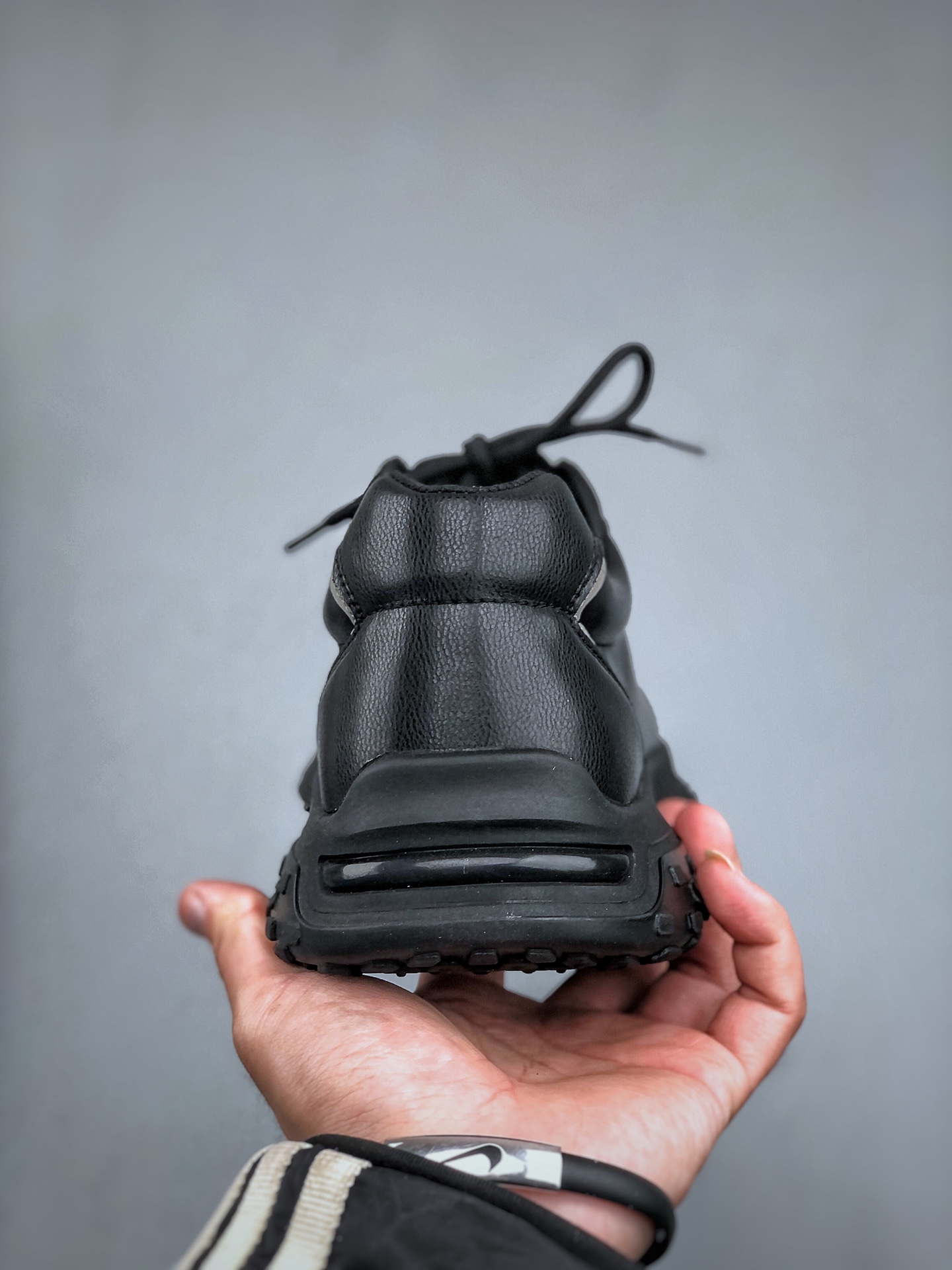 Basic Shoes L