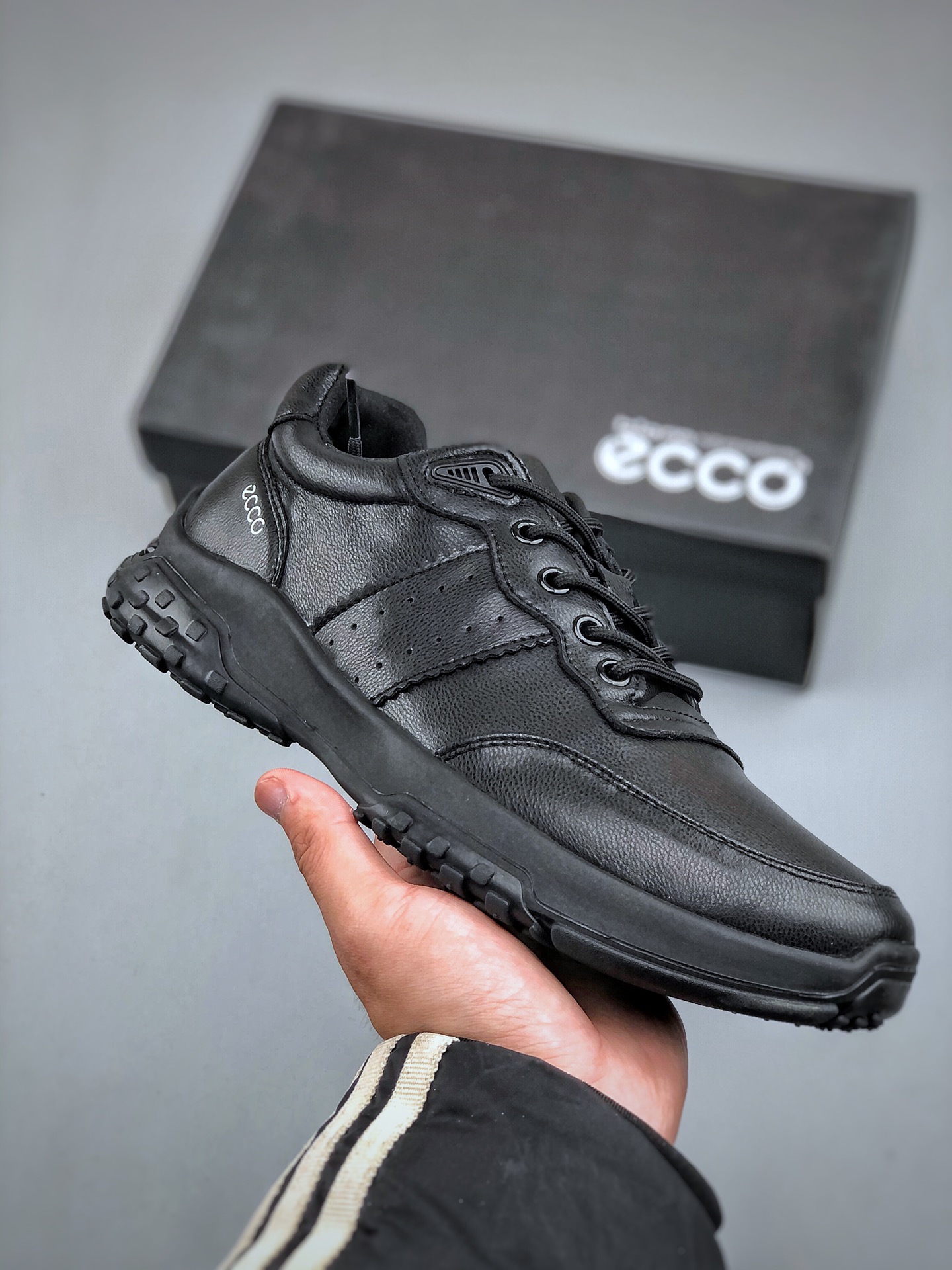 Basic Shoes L